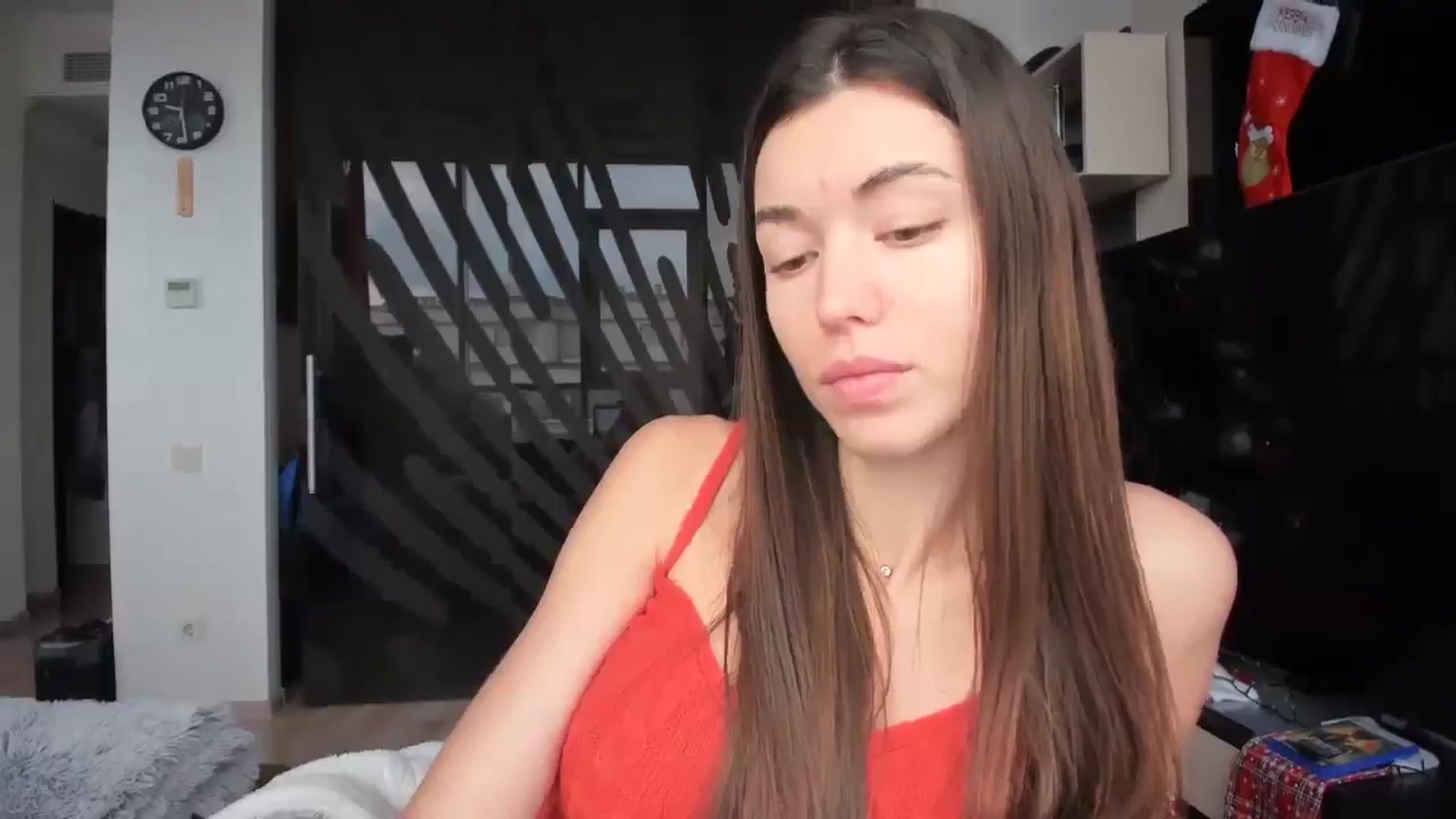 Gallery image thumbnail from laurensaenz's myfreecams stream on, 12/19/2025, 07:32 image 18 of 20