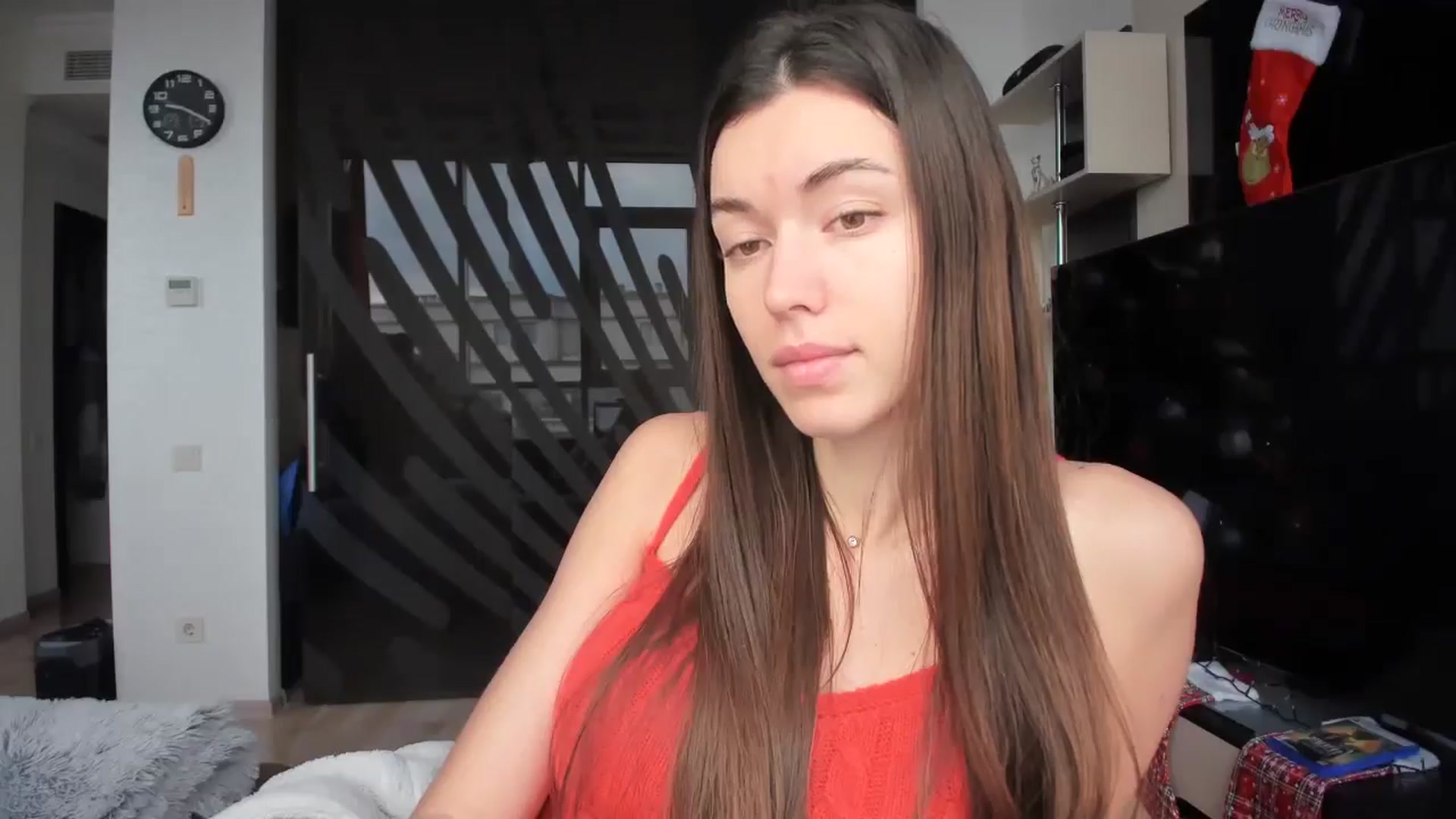 Gallery image thumbnail from laurensaenz's myfreecams stream on, 12/19/2025, 07:32 image 6 of 20