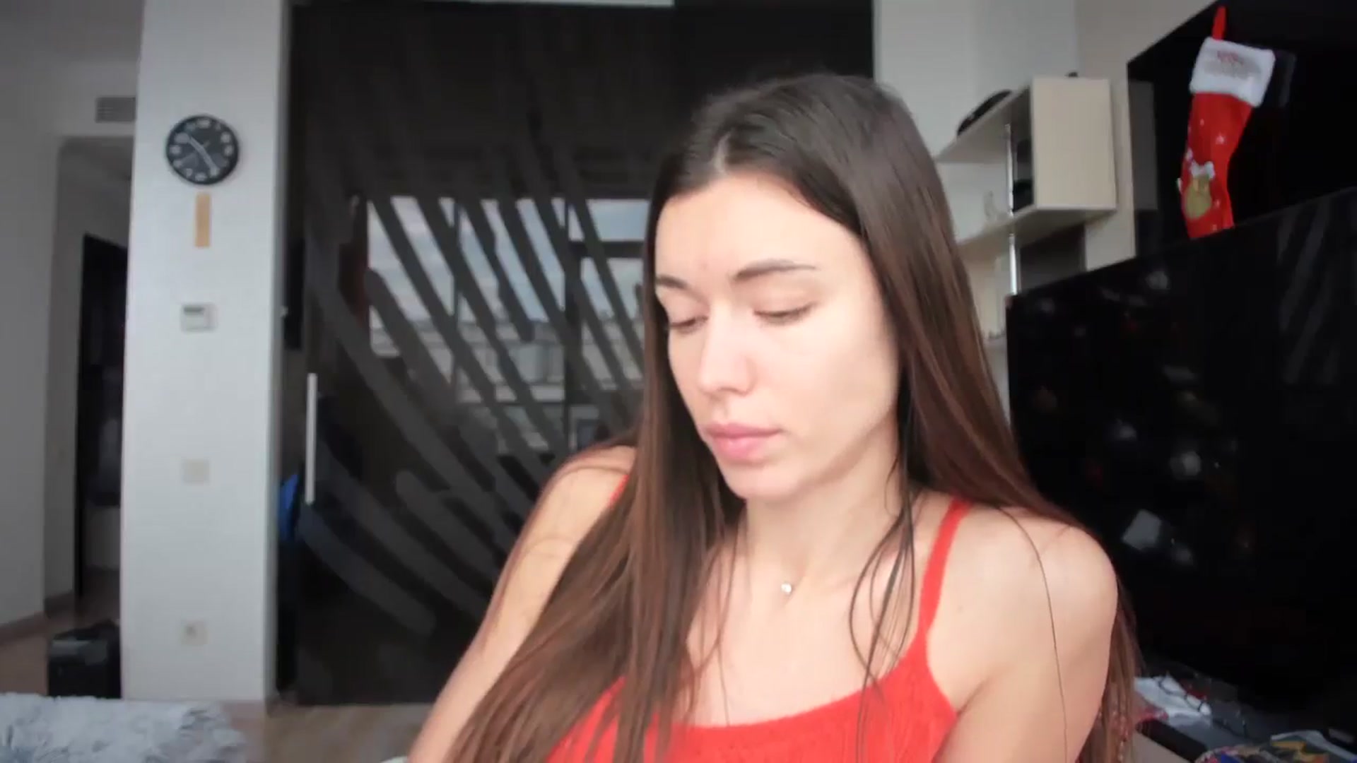 Gallery image thumbnail from laurensaenz's myfreecams stream on, 12/19/2025, 08:51 image 11 of 20