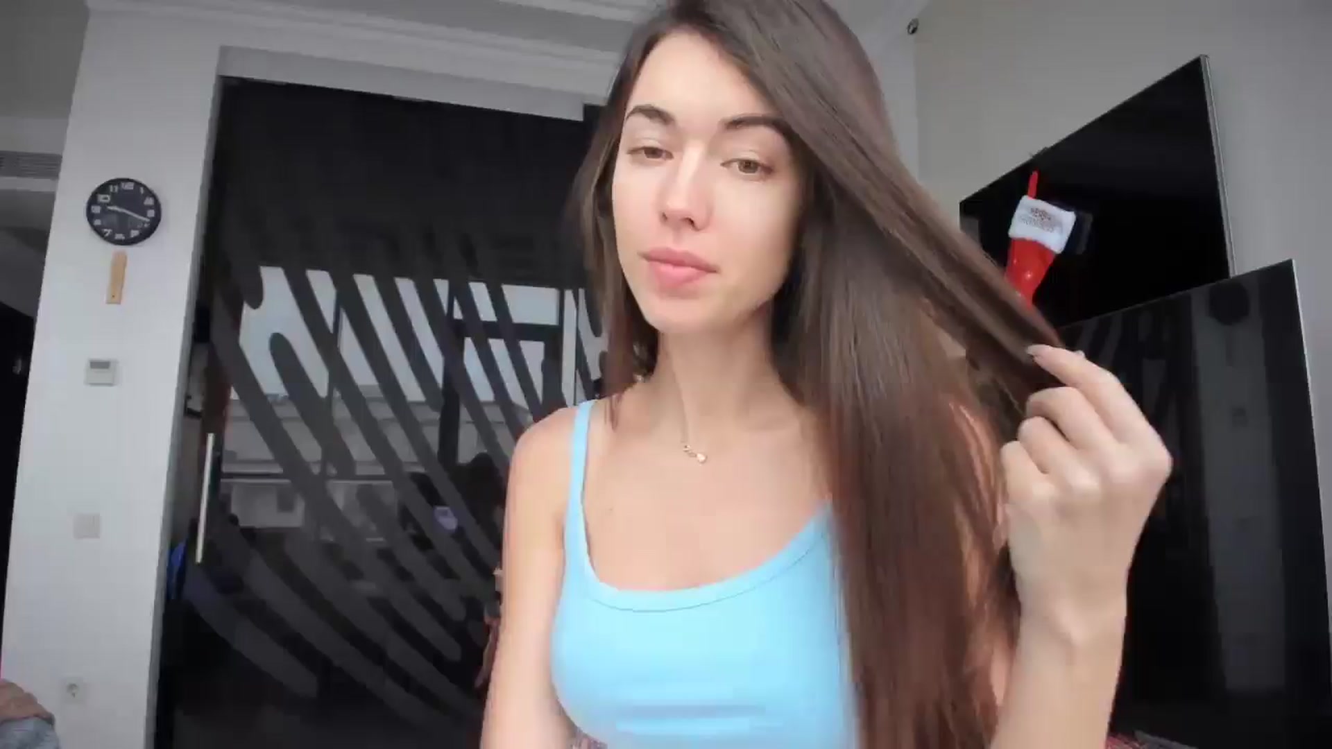 Gallery image thumbnail from laurensaenz's myfreecams stream on, 12/27/2025, 07:32 image 2 of 20