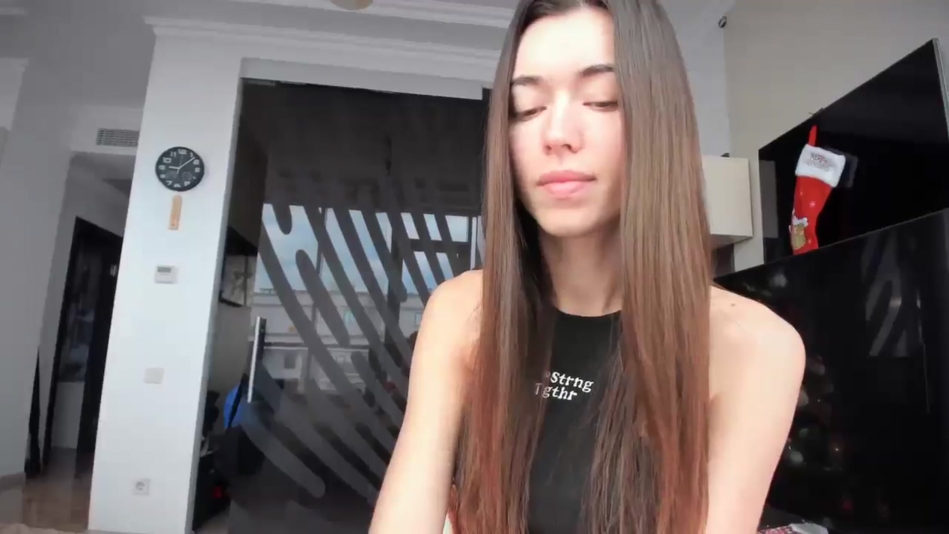 Gallery image thumbnail from laurensaenz's myfreecams stream on, 12/28/2025, 07:18 image 10 of 20