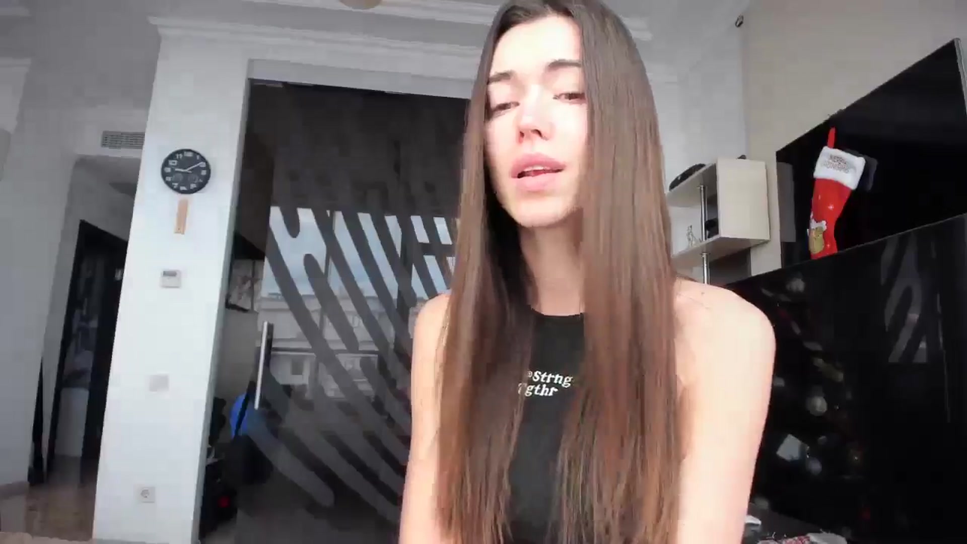 Gallery image thumbnail from laurensaenz's myfreecams stream on, 12/28/2025, 07:18 image 12 of 20
