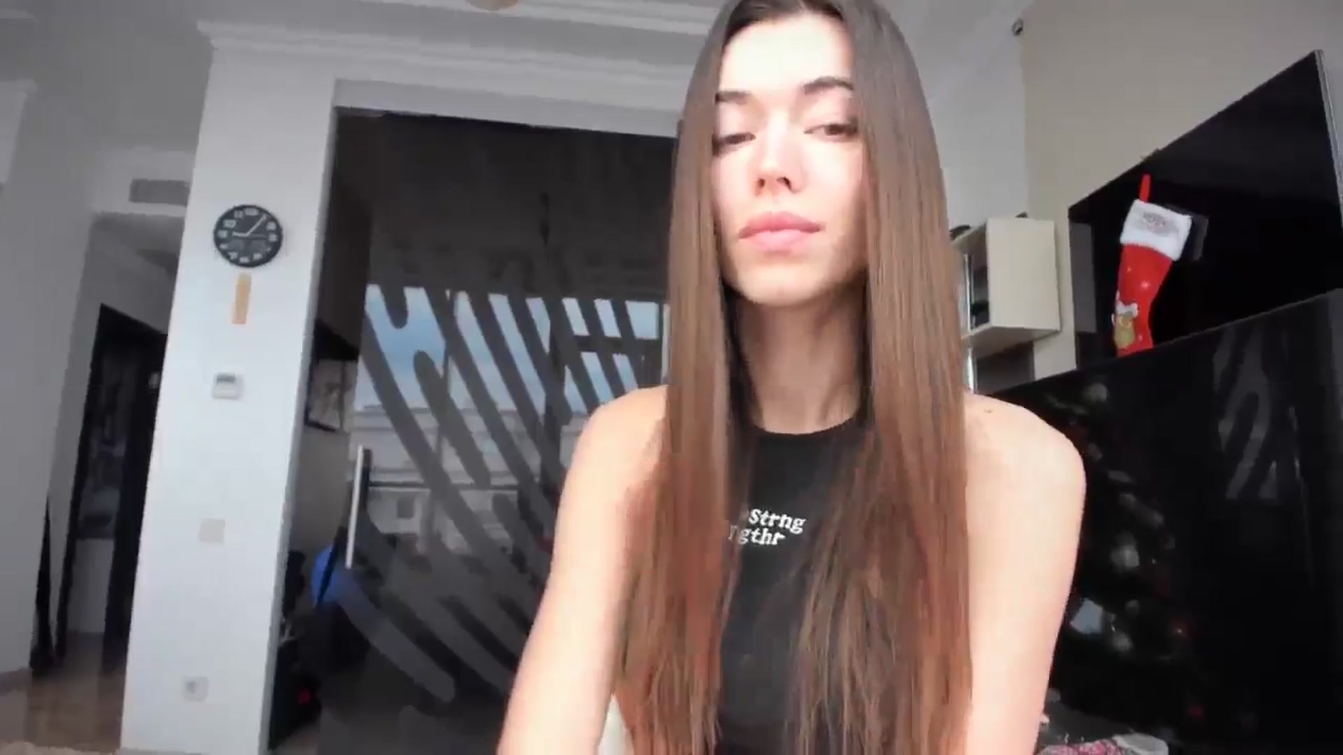Gallery image thumbnail from laurensaenz's myfreecams stream on, 12/28/2025, 07:18 image 8 of 20
