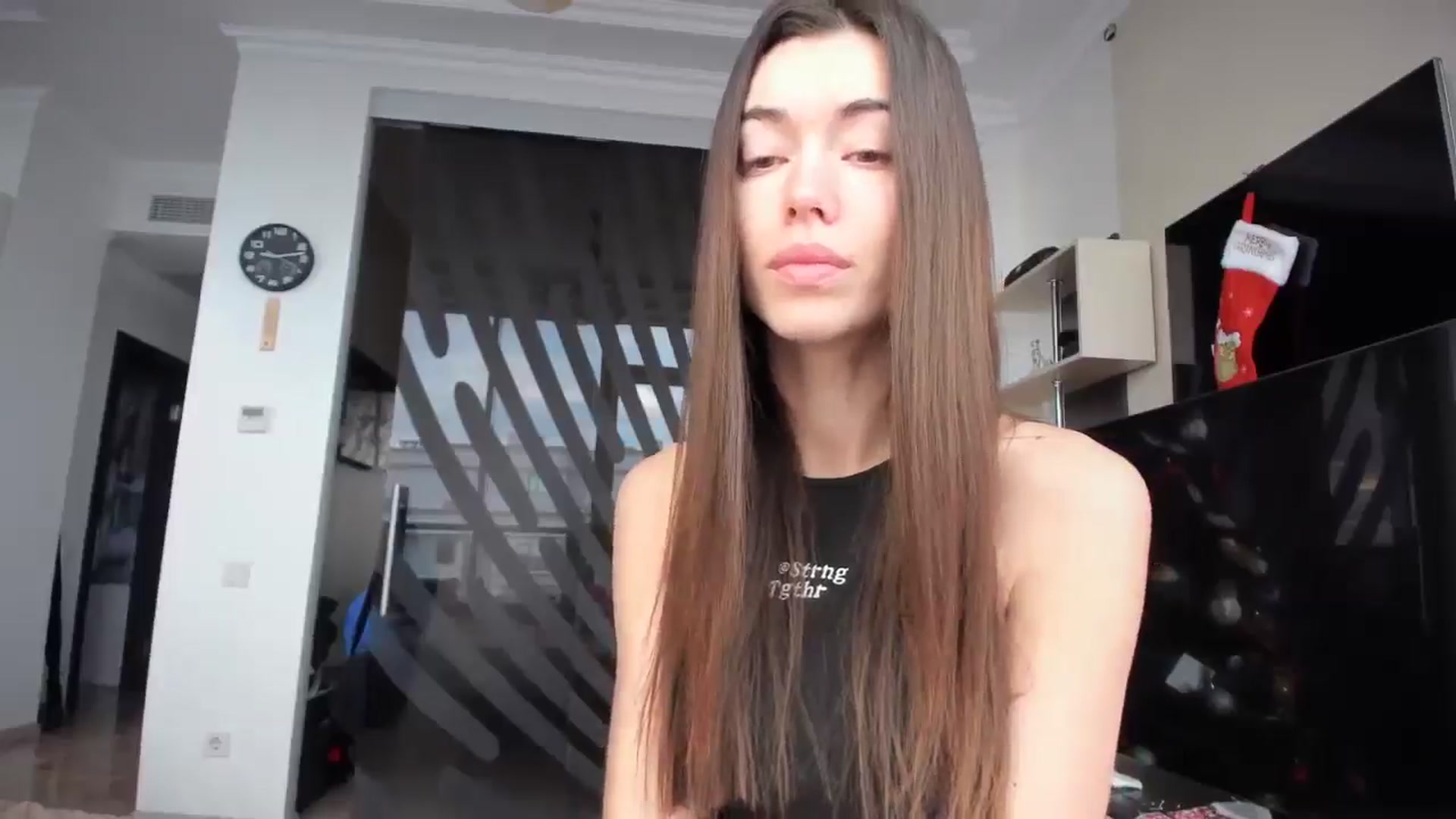 Gallery image thumbnail from laurensaenz's myfreecams stream on, 12/28/2025, 07:18 image 16 of 20