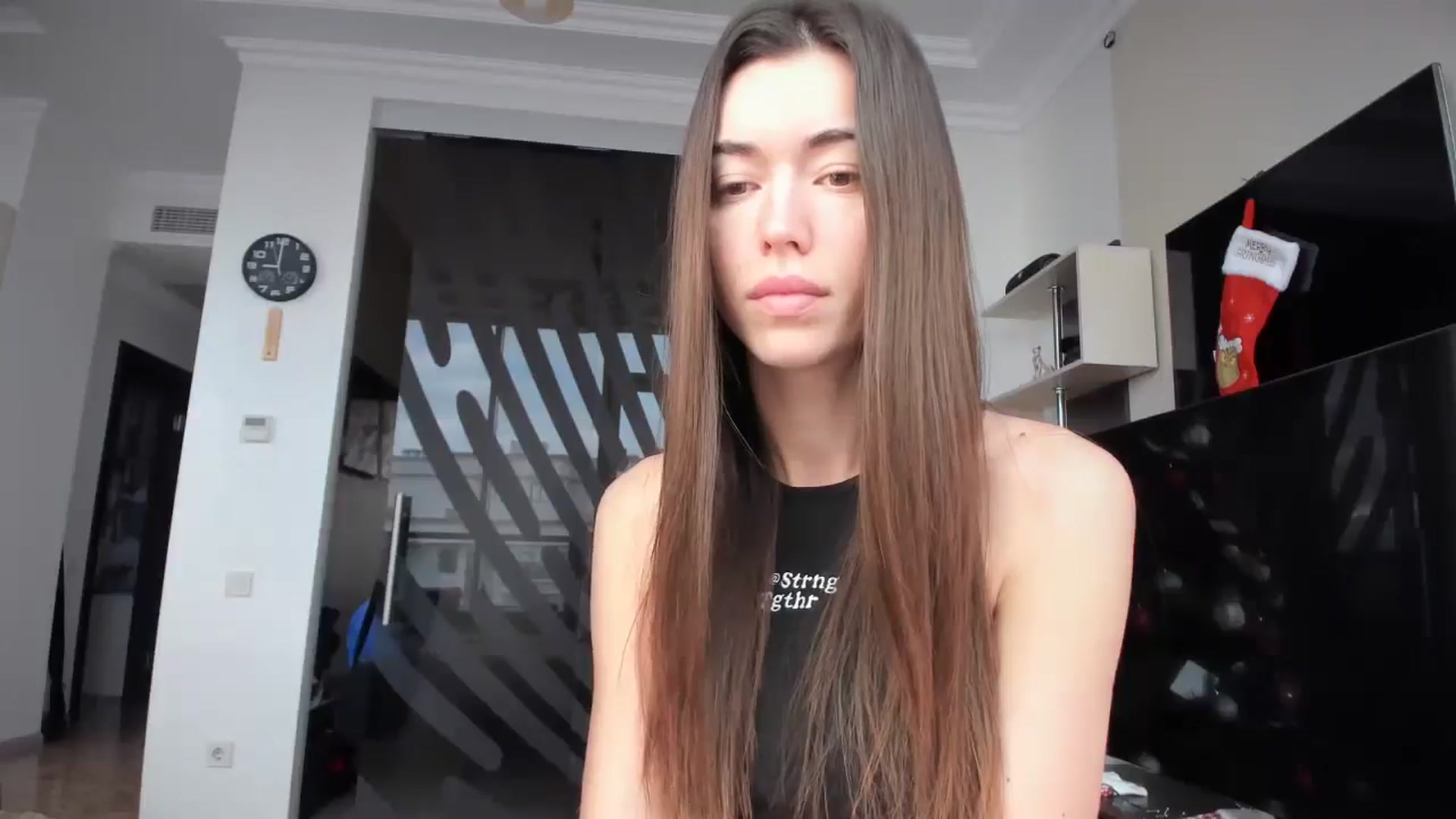 Gallery image thumbnail from laurensaenz's myfreecams stream on, 12/28/2025, 07:18 image 2 of 20