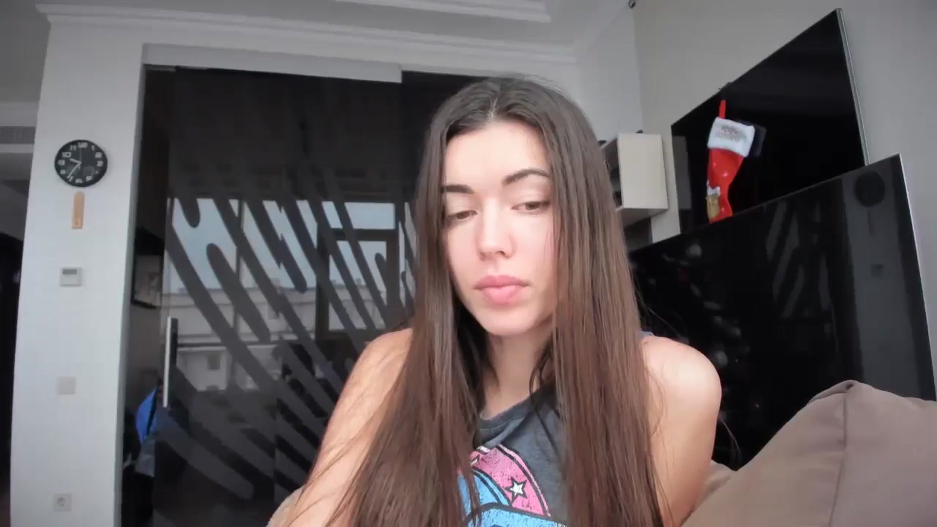 Gallery image thumbnail from laurensaenz's myfreecams stream on, 01/07/2026, 07:38 image 18 of 20