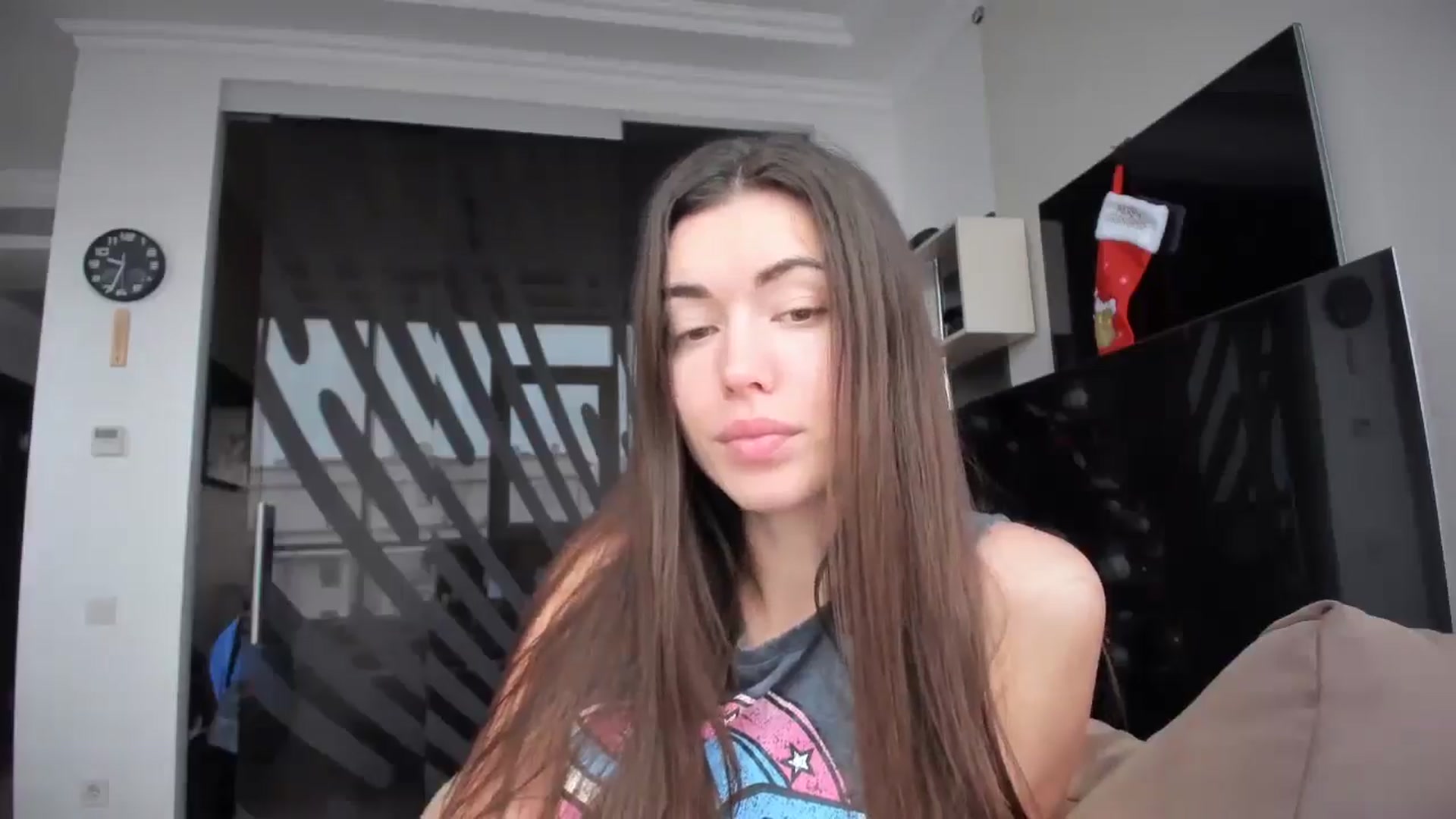 Gallery image thumbnail from laurensaenz's myfreecams stream on, 01/07/2026, 07:38 image 13 of 20