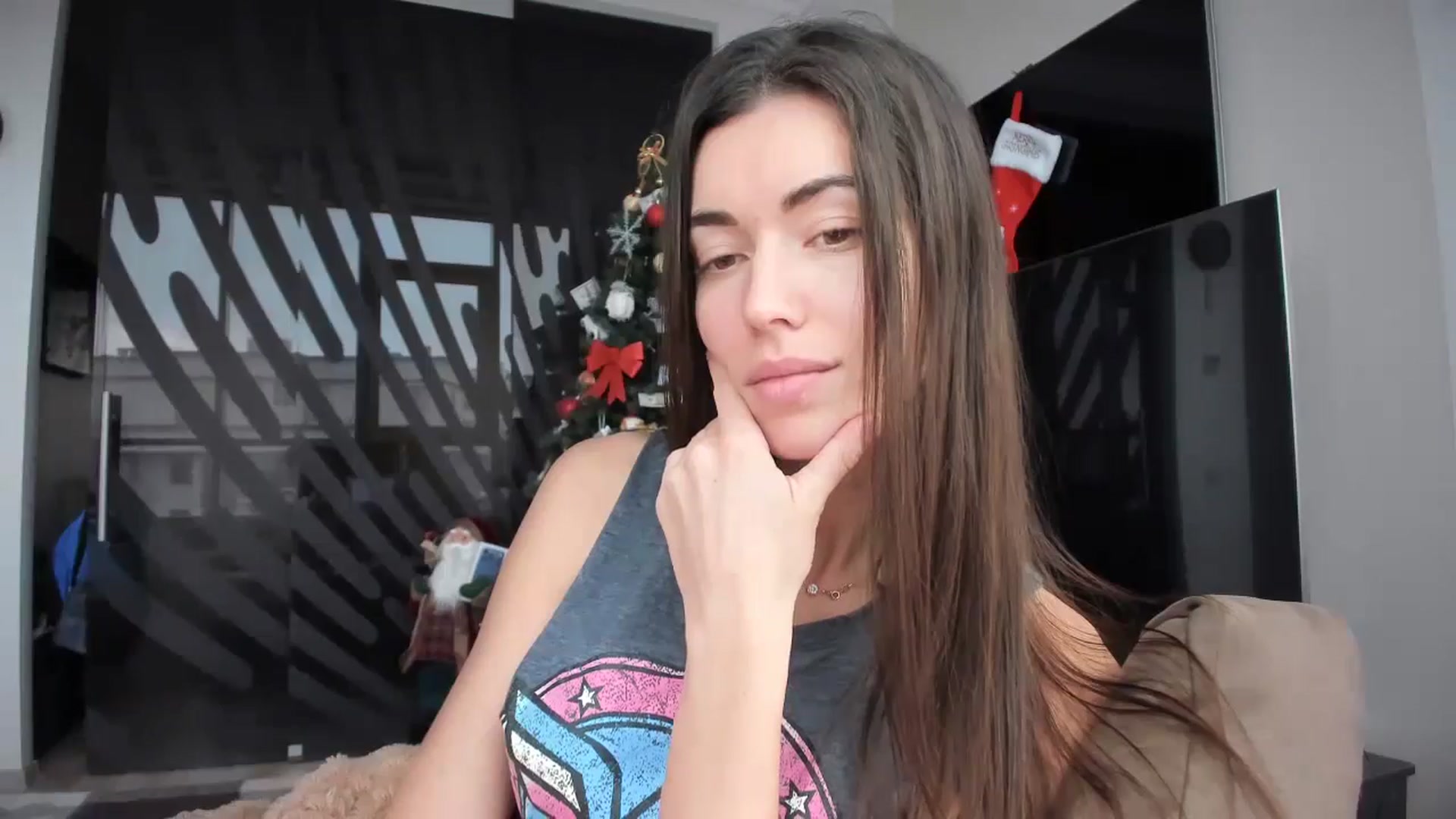 Gallery image thumbnail from laurensaenz's myfreecams stream on, 01/07/2026, 08:32 image 16 of 20