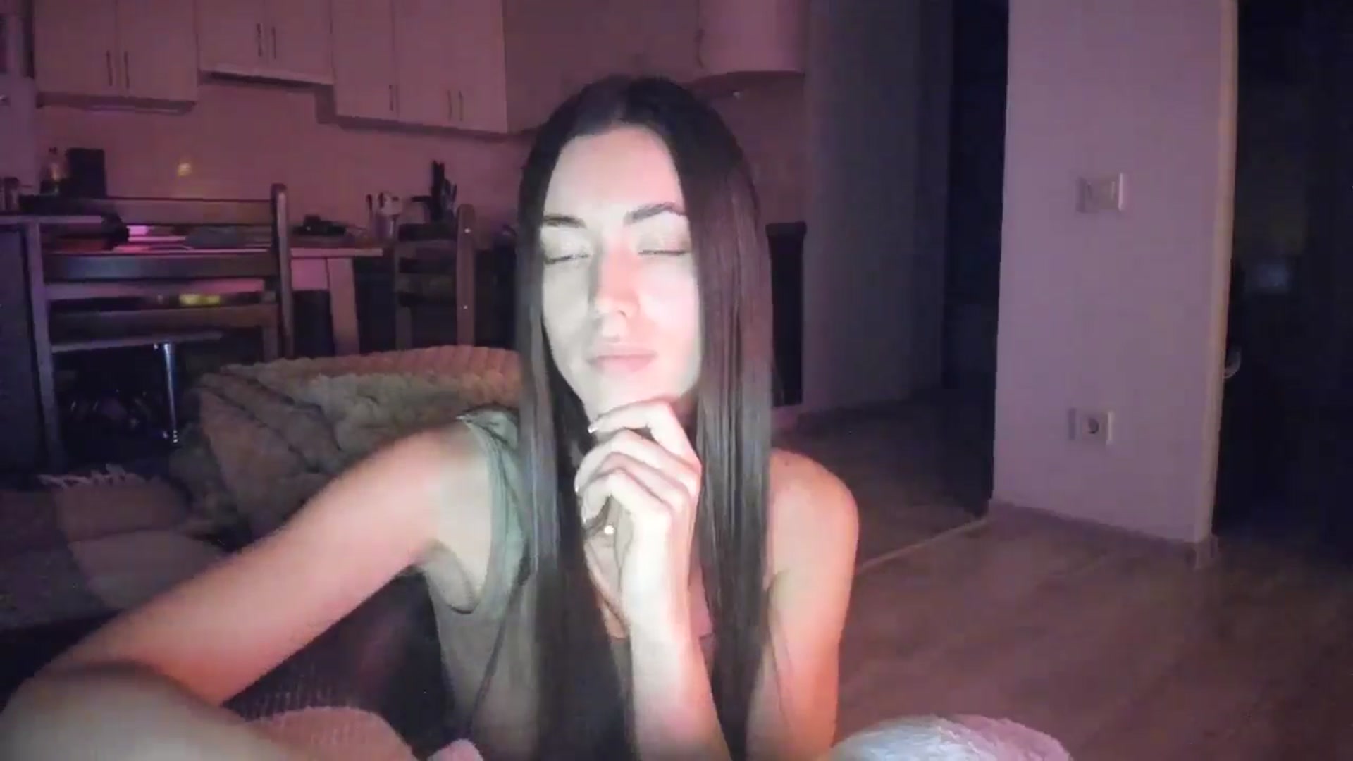 Gallery image thumbnail from laurensaenz's myfreecams stream on, 01/08/2026, 16:34 image 9 of 20