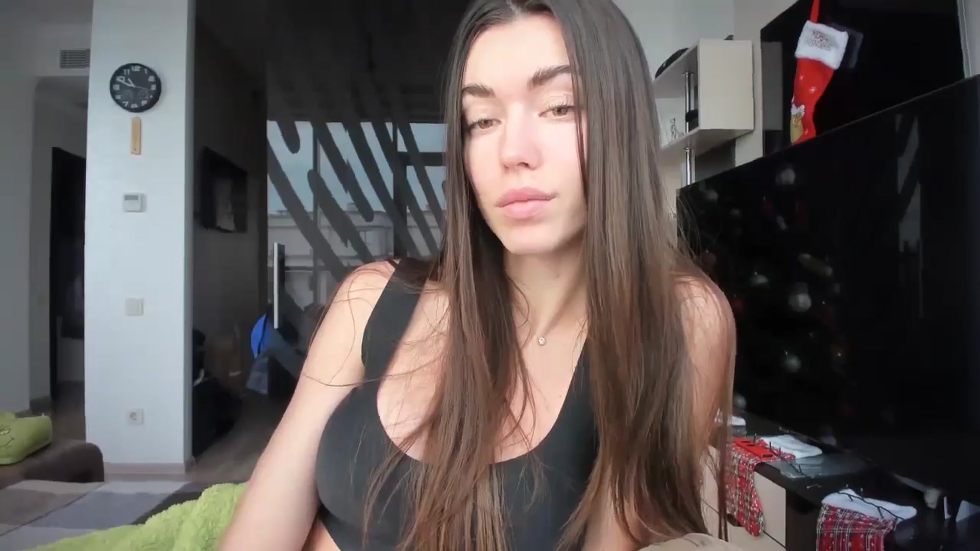 Gallery image thumbnail from laurensaenz's myfreecams stream on, 01/09/2026, 08:59 image 6 of 20