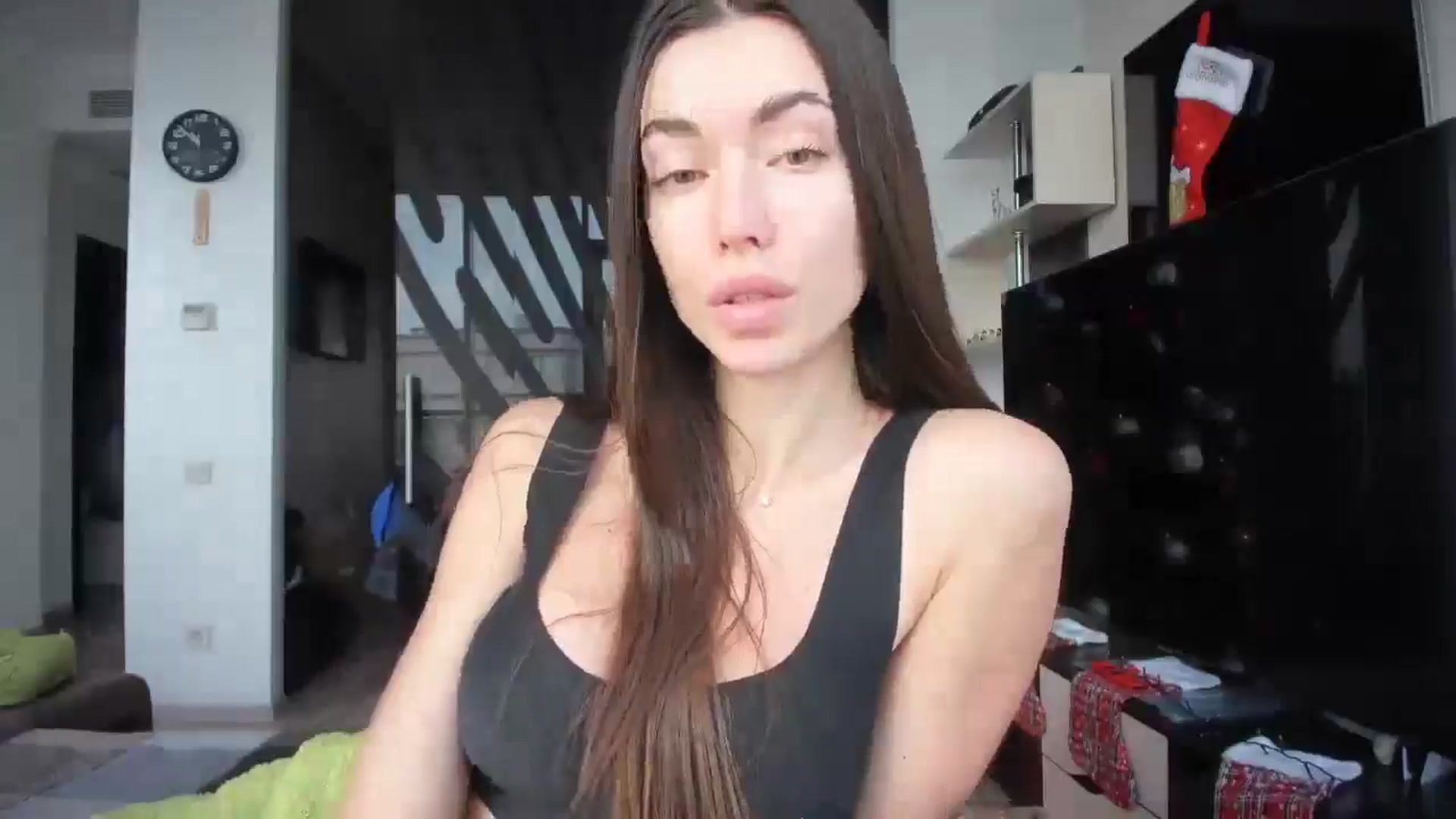 Gallery image thumbnail from laurensaenz's myfreecams stream on, 01/09/2026, 08:59 image 12 of 20