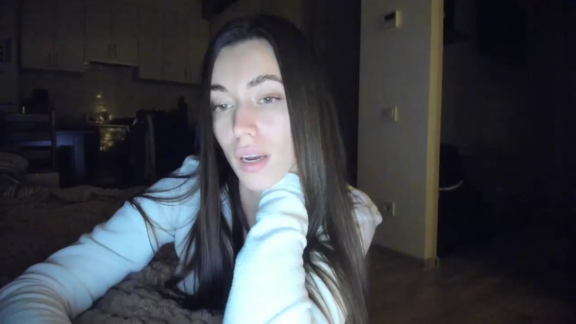 Gallery image thumbnail from laurensaenz's myfreecams stream on, 01/10/2026, 18:59 image 14 of 20