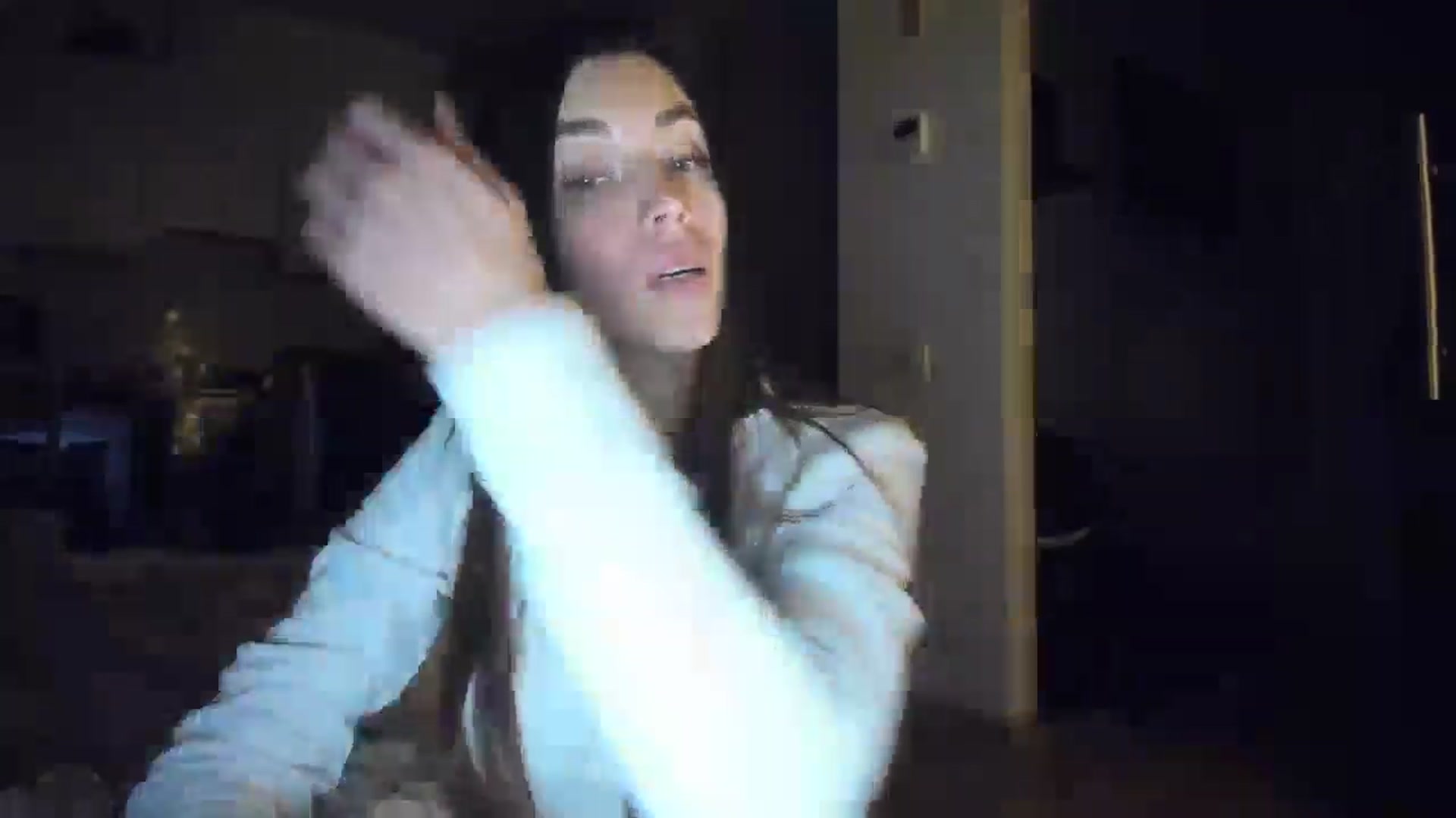 Gallery image thumbnail from laurensaenz's myfreecams stream on, 01/10/2026, 18:59 image 17 of 20
