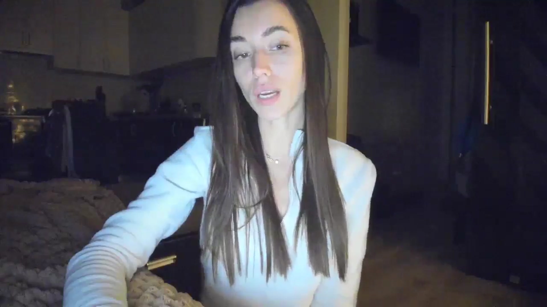 Gallery image thumbnail from laurensaenz's myfreecams stream on, 01/10/2026, 18:59 image 5 of 20