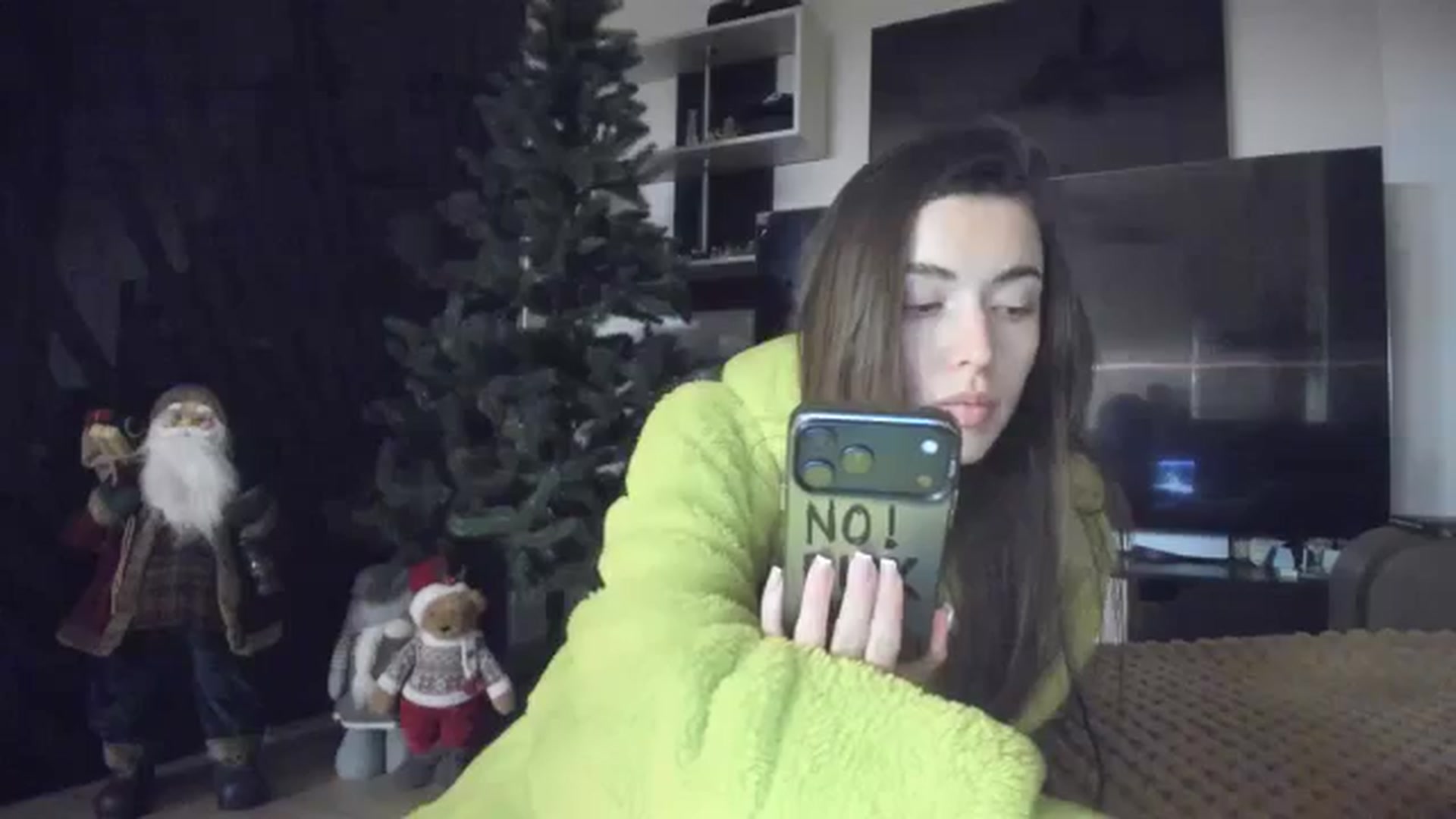 Gallery image thumbnail from laurensaenz's myfreecams stream on, 01/14/2026, 16:22 image 17 of 20