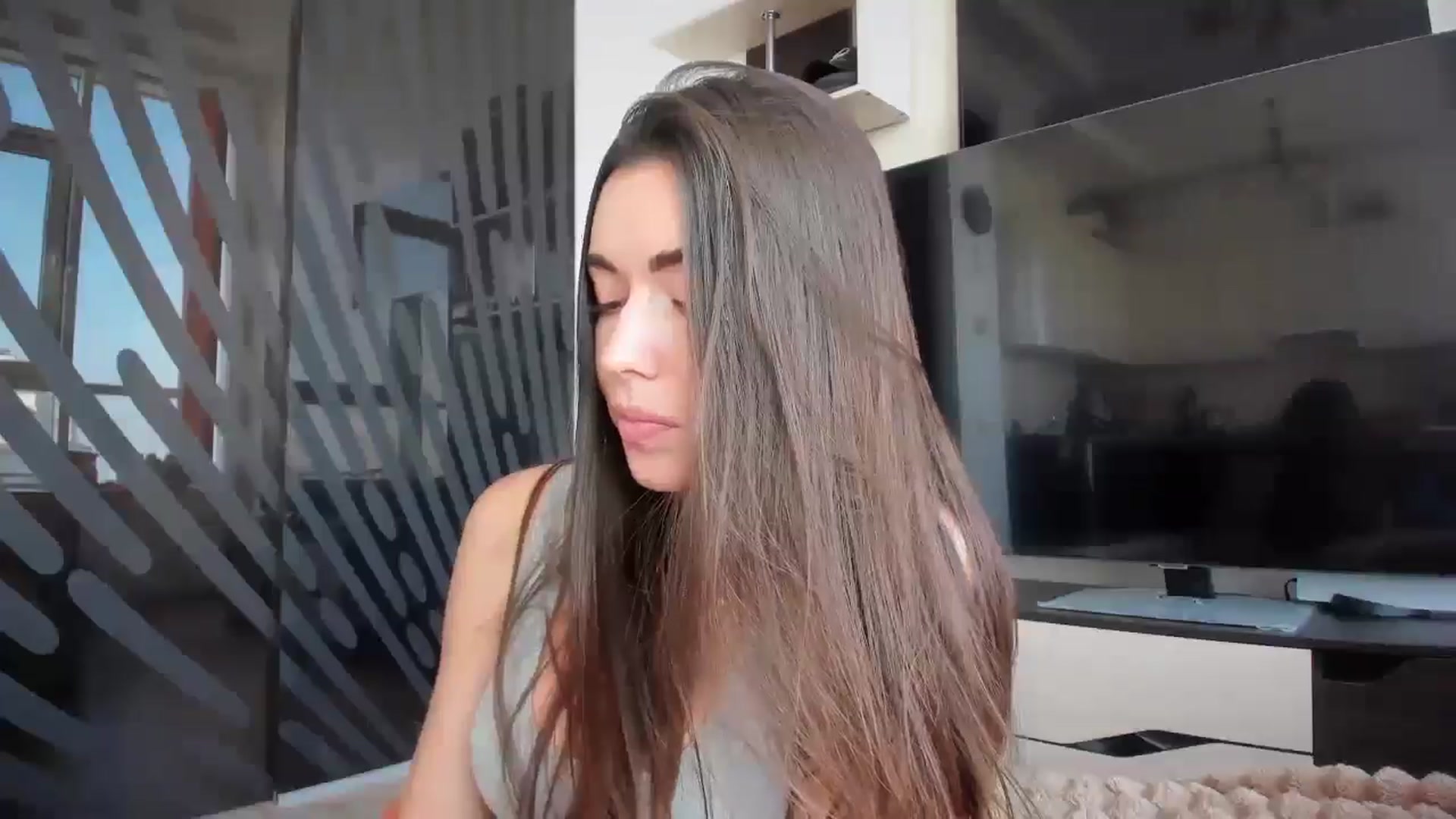 Gallery image thumbnail from laurensaenz's myfreecams stream on, 01/16/2026, 10:00 image 8 of 20