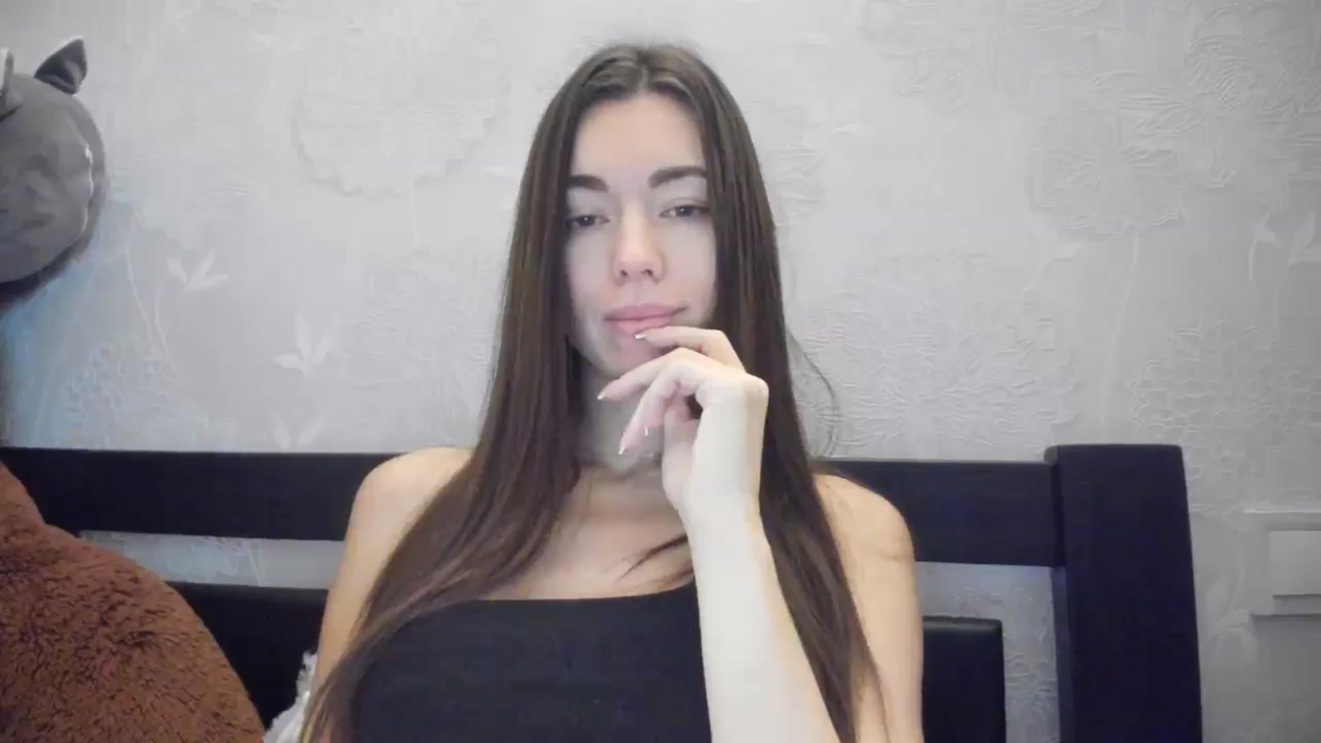 Gallery image thumbnail from laurensaenz's myfreecams stream on, 01/25/2026, 07:56 image 12 of 20