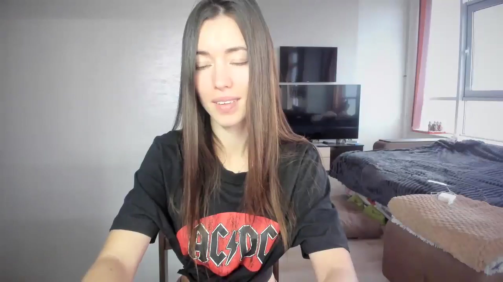 Gallery image thumbnail from laurensaenz's myfreecams stream on, 01/26/2026, 08:51 image 13 of 20
