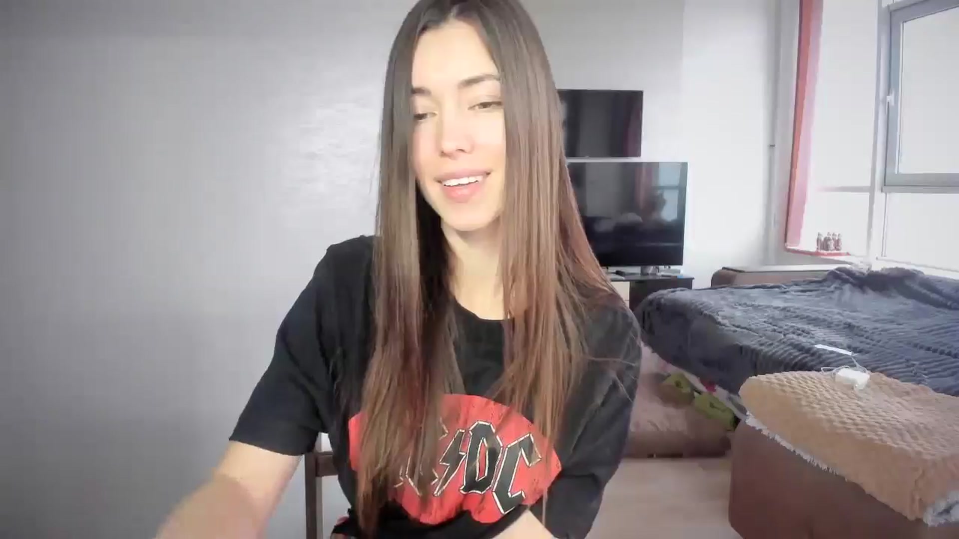 Gallery image thumbnail from laurensaenz's myfreecams stream on, 01/26/2026, 08:51 image 19 of 20