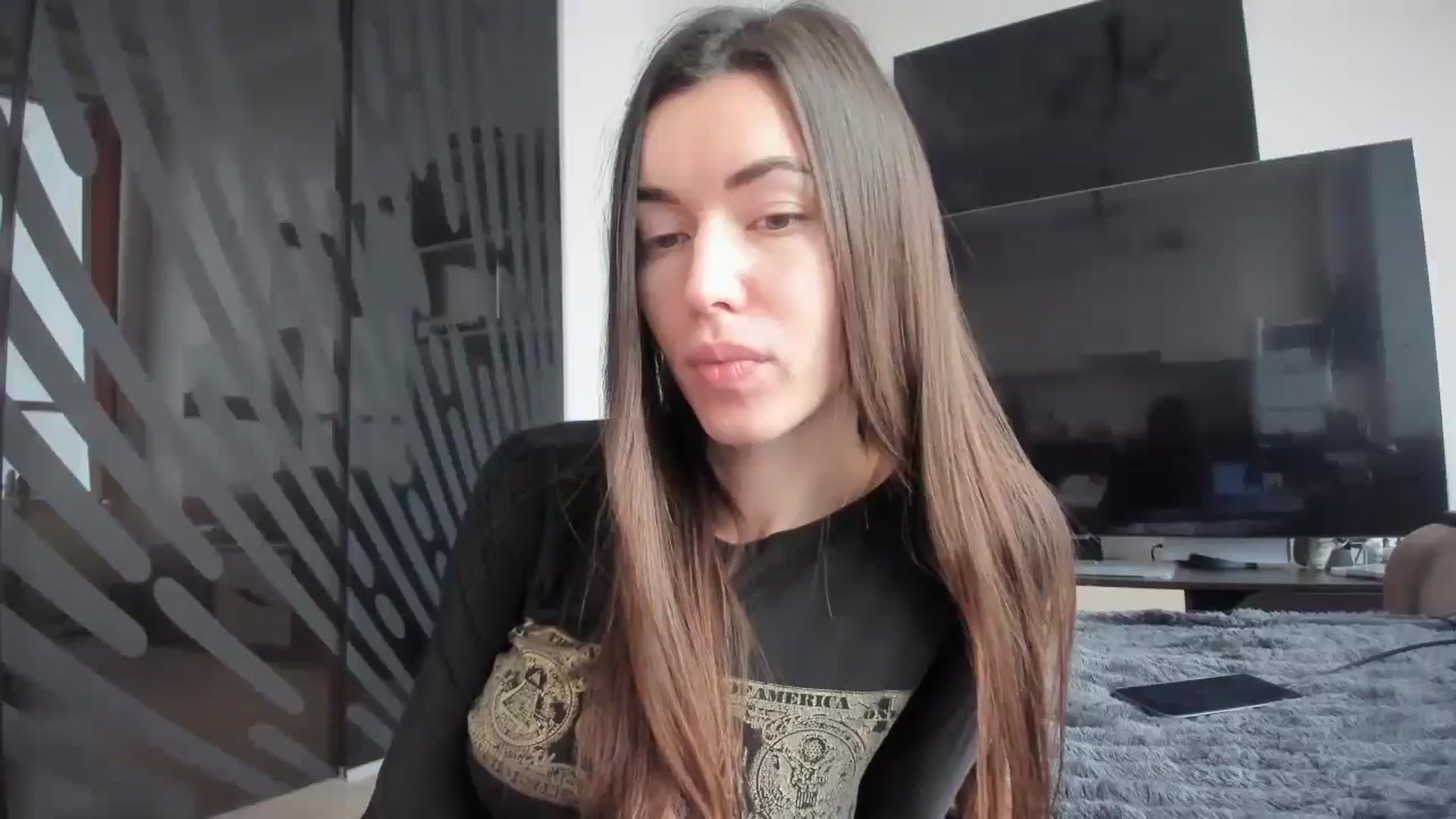 Gallery image thumbnail from laurensaenz's myfreecams stream on, 01/27/2026, 07:18 image 1 of 20