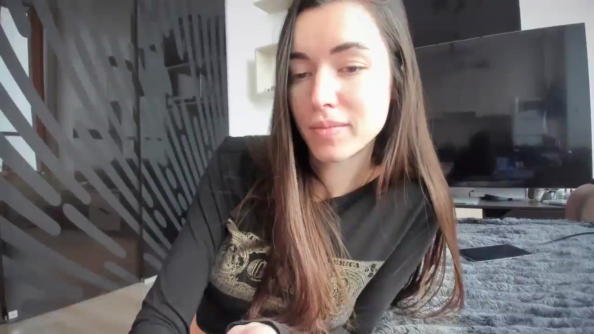 Gallery image thumbnail from laurensaenz's myfreecams stream on, 01/27/2026, 07:18 image 12 of 20