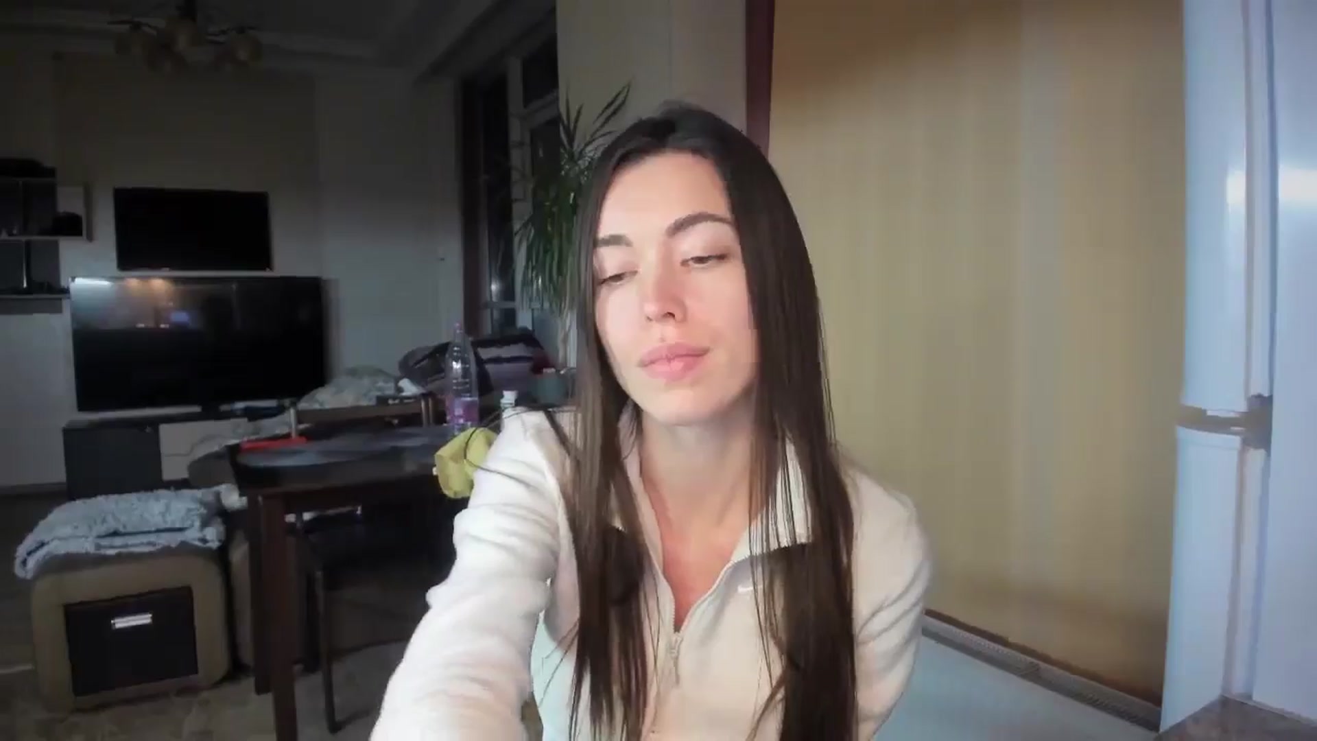 Gallery image thumbnail from laurensaenz's myfreecams stream on, 01/29/2026, 16:33 image 15 of 20
