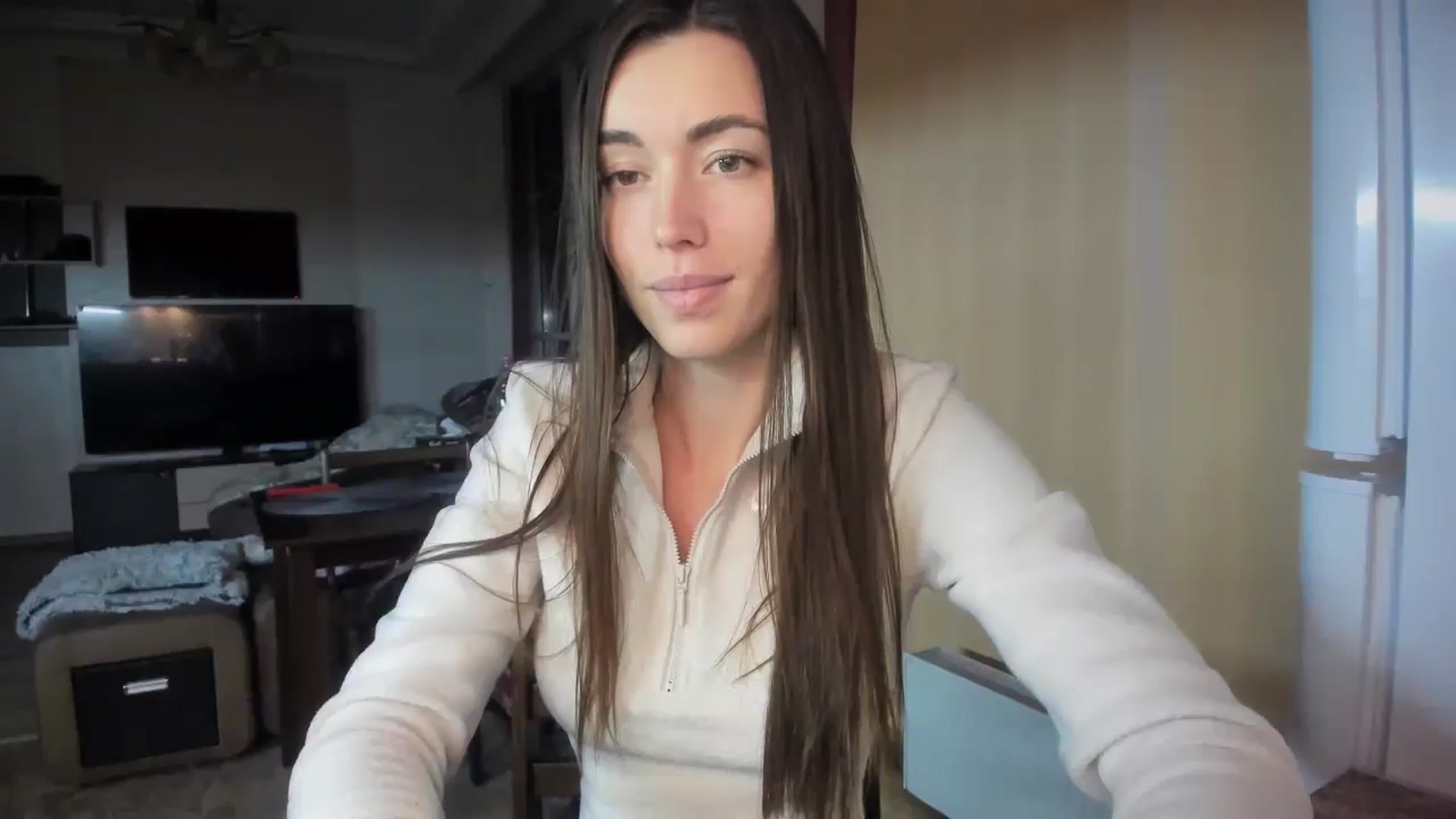 Gallery image thumbnail from laurensaenz's myfreecams stream on, 01/29/2026, 16:33 image 8 of 20