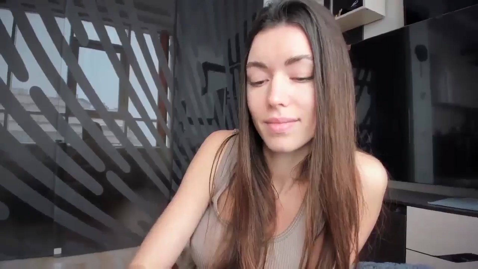 Gallery image thumbnail from laurensaenz's myfreecams stream on, 01/31/2026, 09:46 image 6 of 20