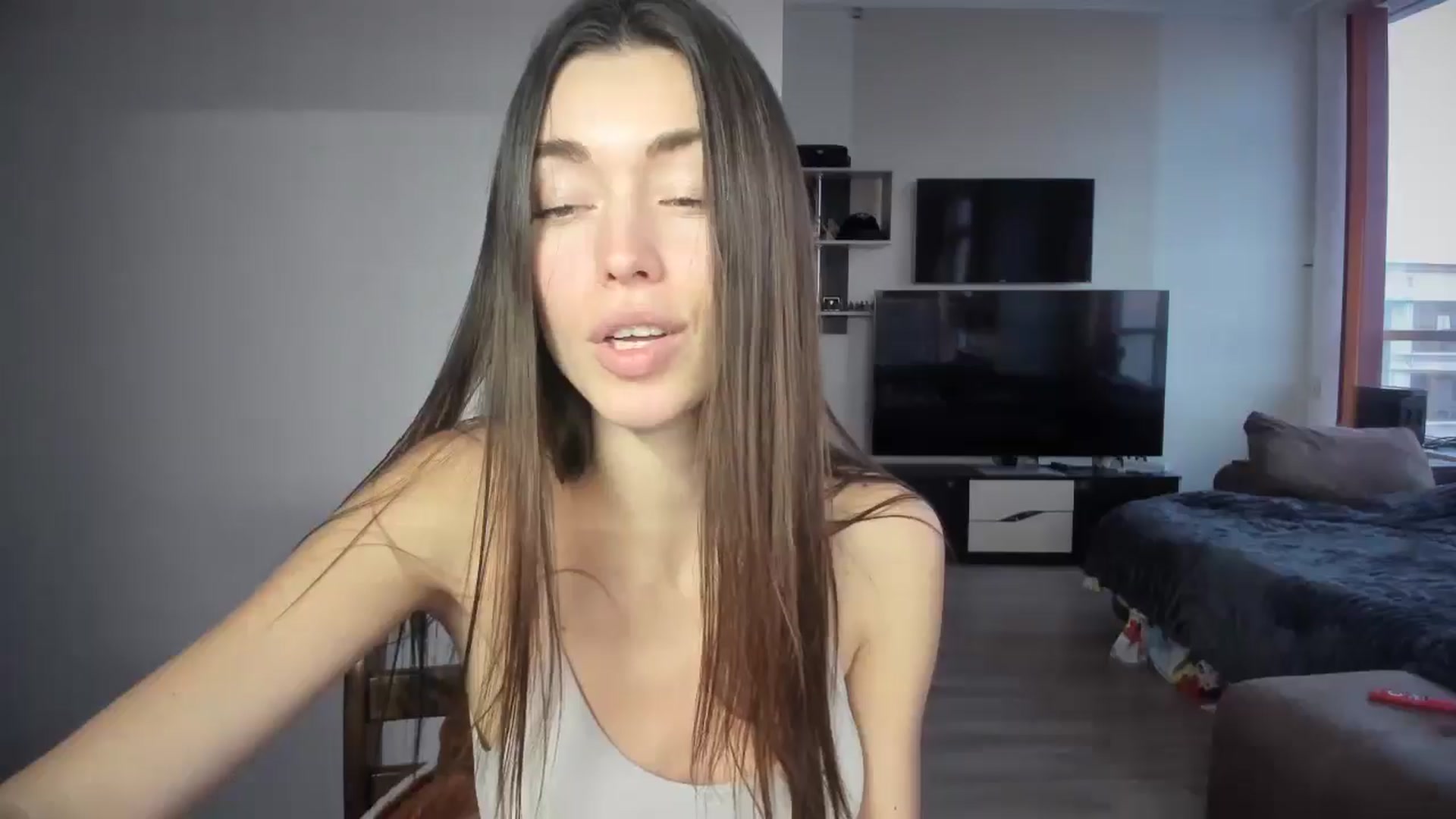 Gallery image thumbnail from laurensaenz's myfreecams stream on, 02/03/2026, 15:24 image 5 of 20