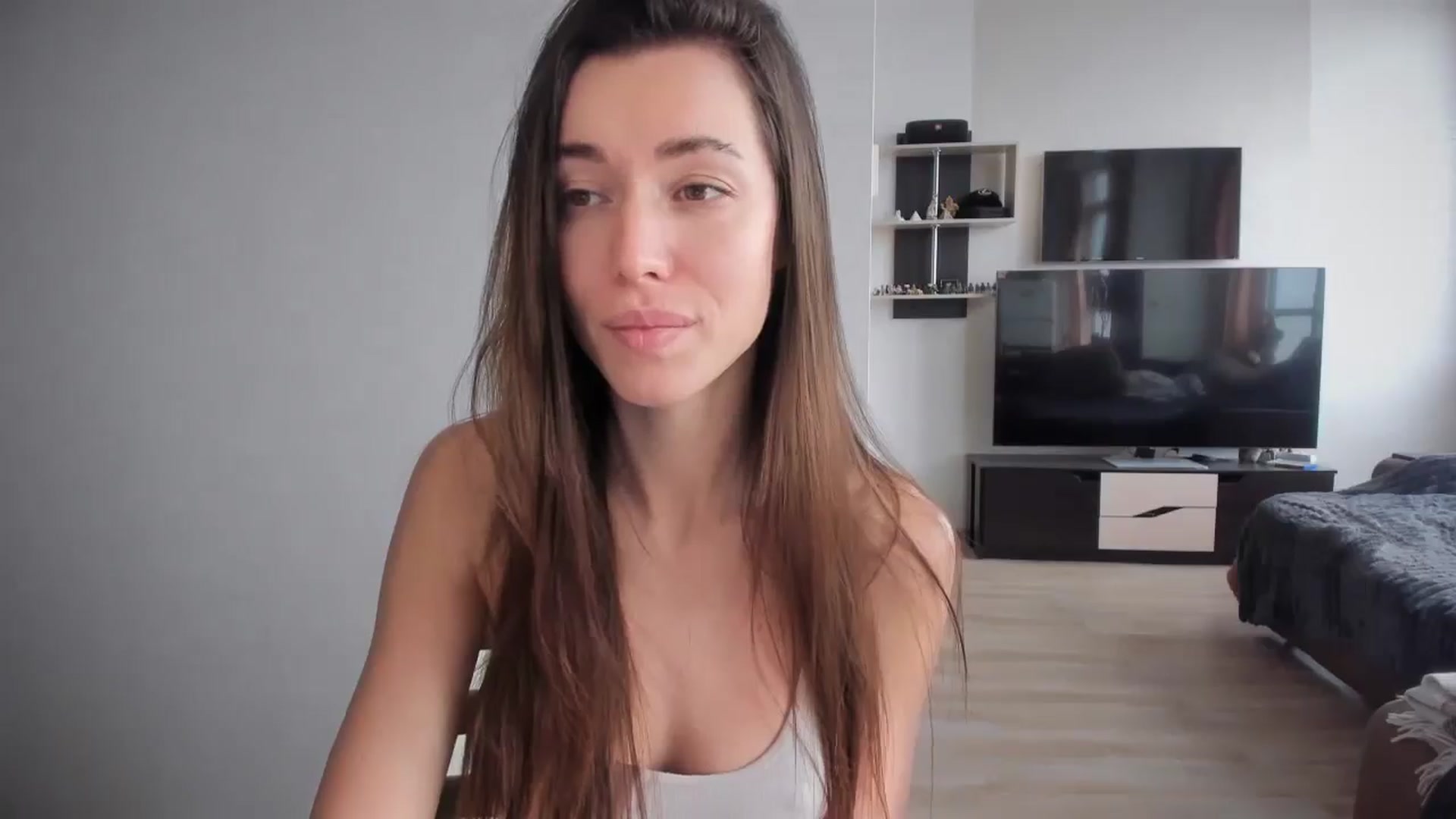 Gallery image thumbnail from laurensaenz's myfreecams stream on, 02/06/2026, 10:24 image 18 of 20