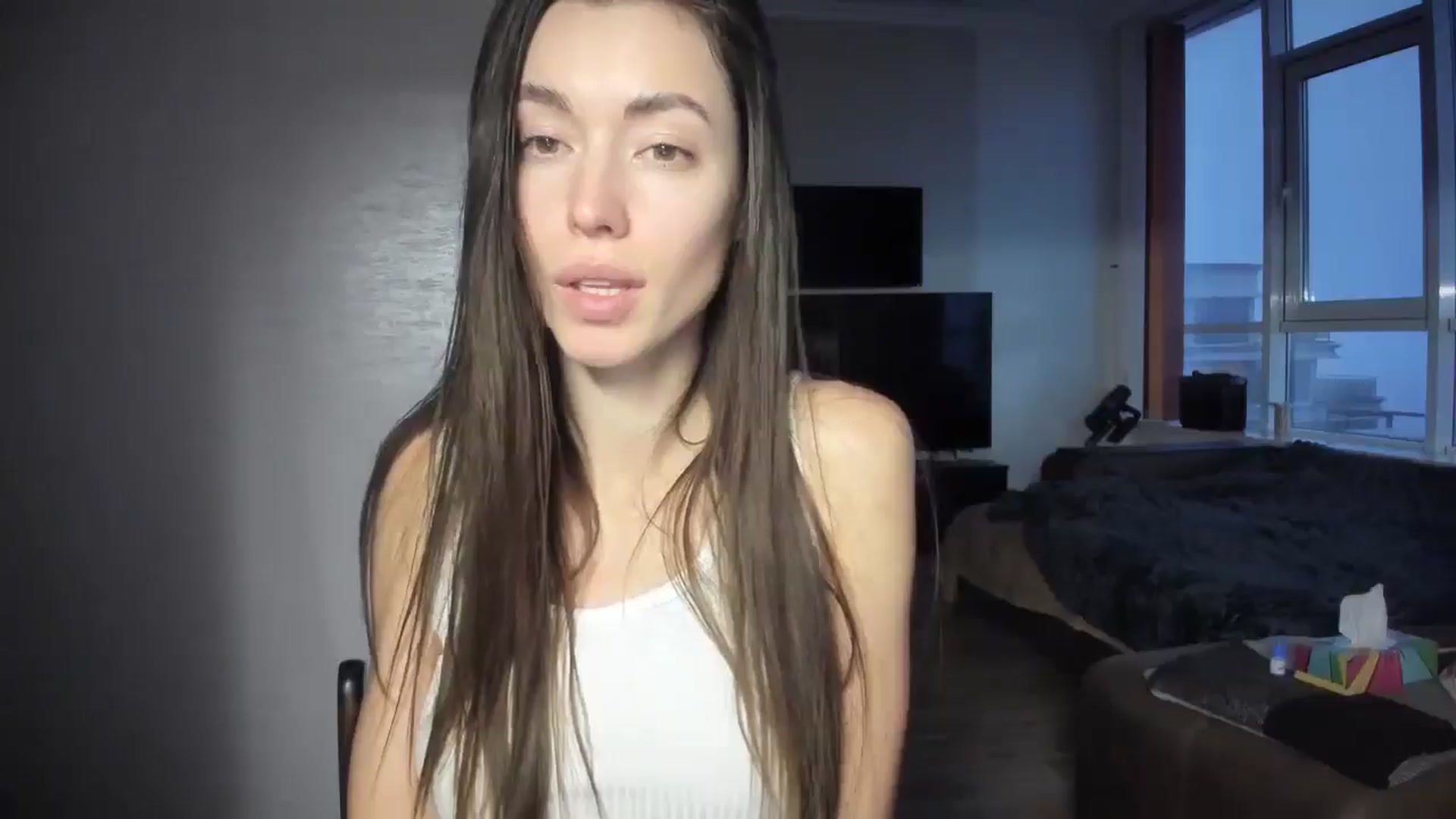 Gallery image thumbnail from laurensaenz's myfreecams stream on, 02/12/2026, 16:23 image 10 of 20