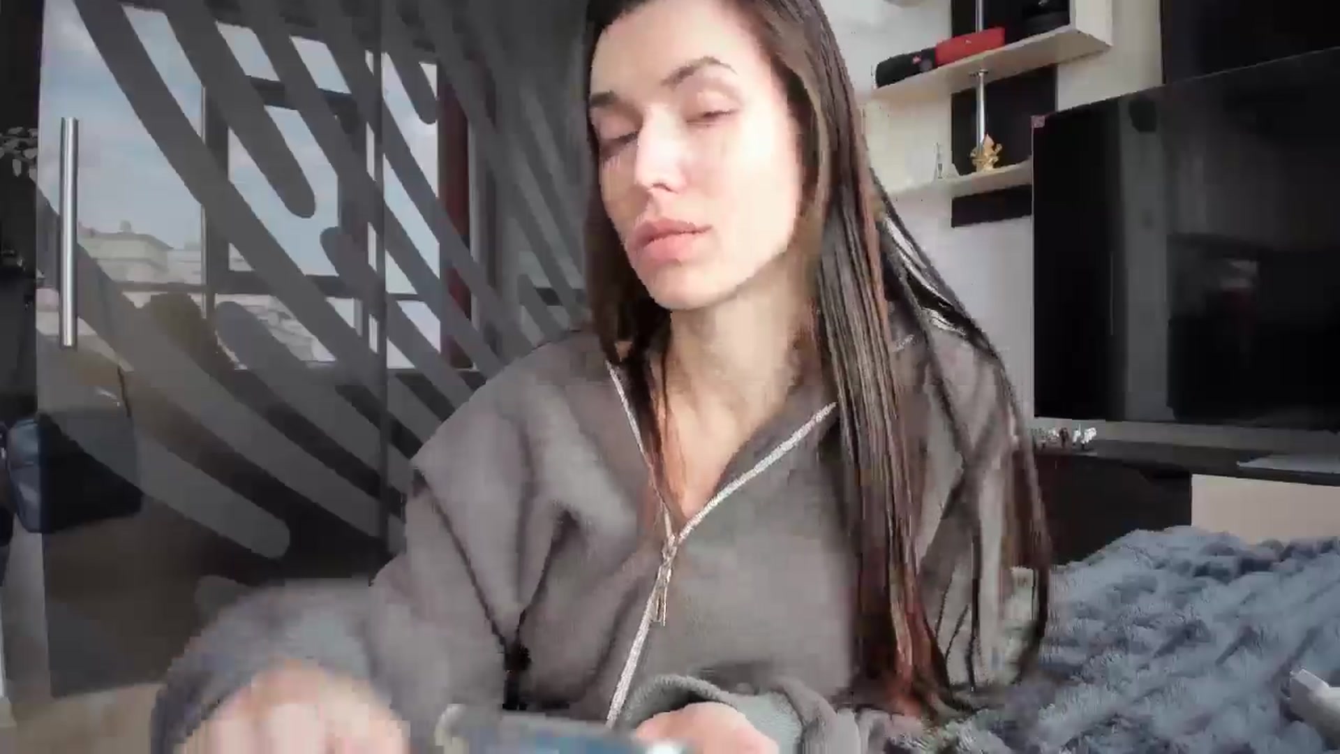 Gallery image thumbnail from laurensaenz's myfreecams stream on, 02/16/2026, 14:27 image 13 of 20