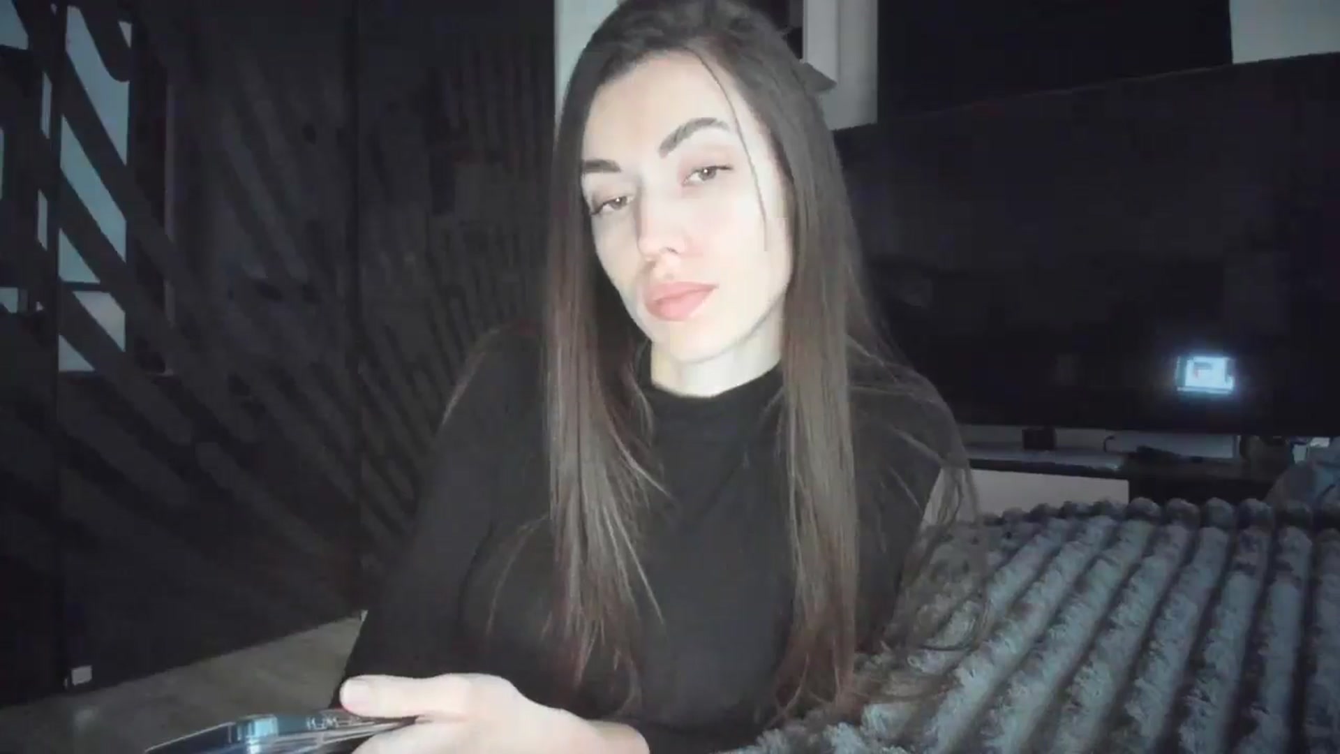 Gallery image thumbnail from laurensaenz's myfreecams stream on, 02/16/2026, 15:49 image 5 of 20