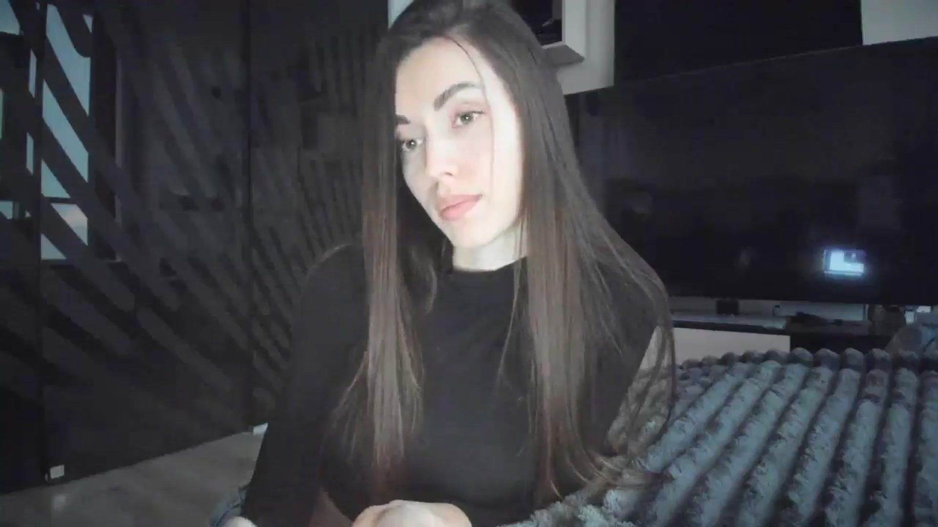 Gallery image thumbnail from laurensaenz's myfreecams stream on, 02/16/2026, 15:49 image 3 of 20