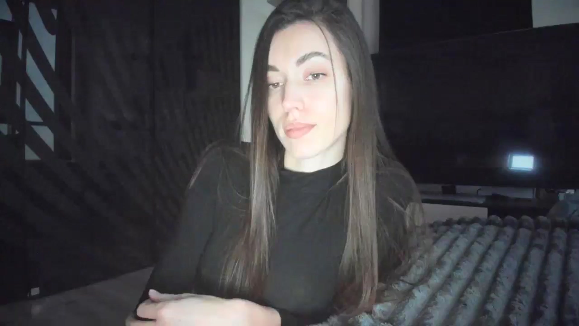 Gallery image thumbnail from laurensaenz's myfreecams stream on, 02/16/2026, 15:49 image 7 of 20