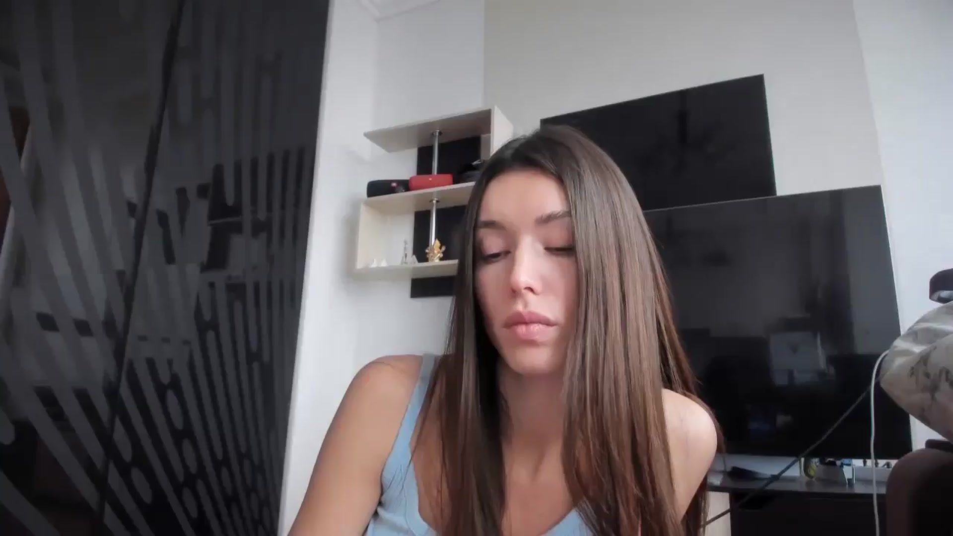 Gallery image thumbnail from laurensaenz's myfreecams stream on, 02/18/2026, 09:37 image 10 of 20