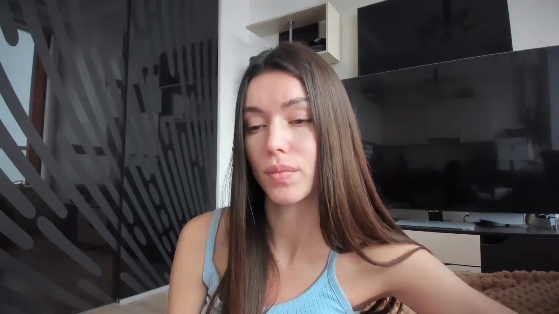 Gallery image thumbnail from laurensaenz's myfreecams stream on, 02/18/2026, 09:37 image 8 of 20