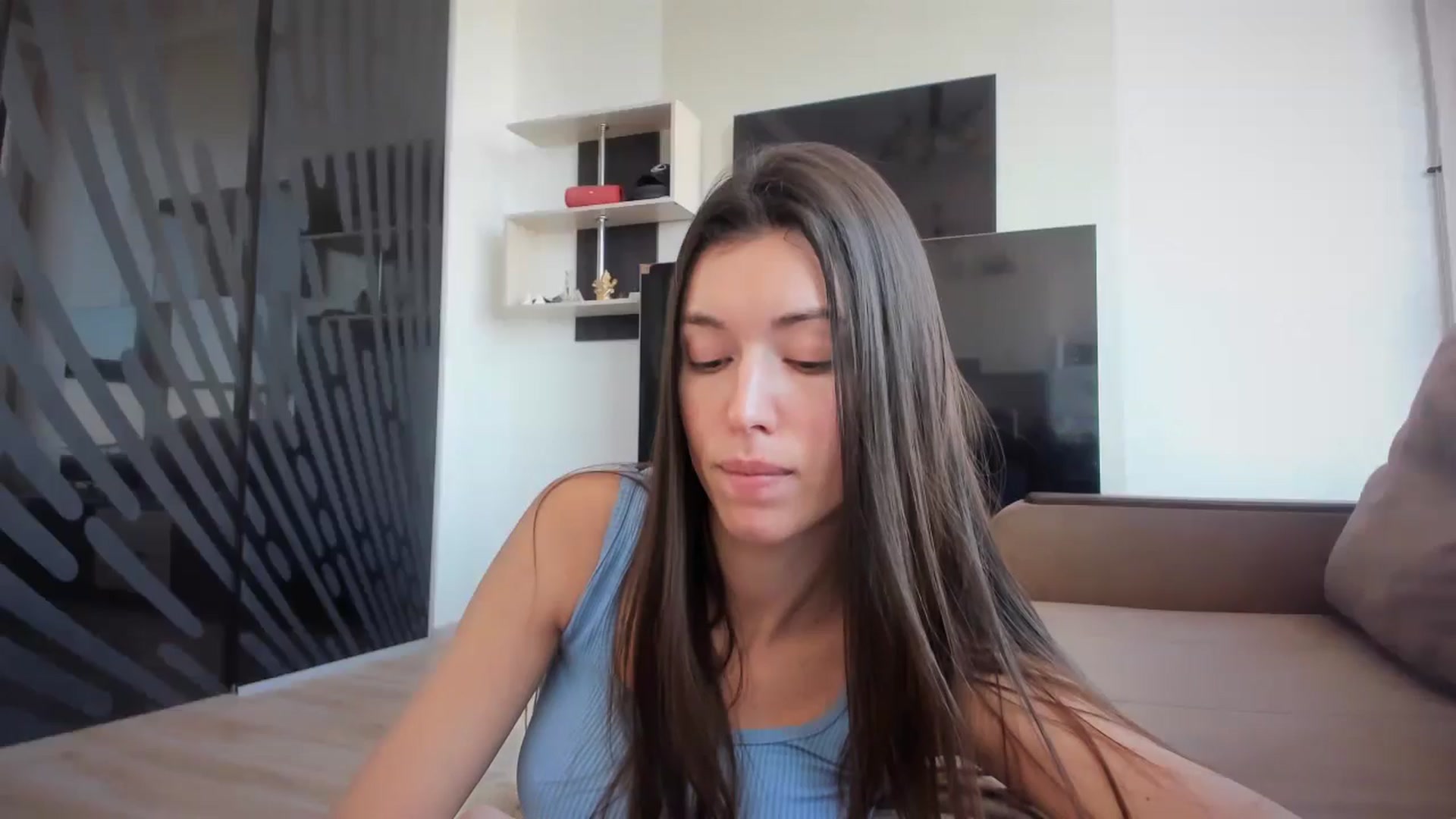 Gallery image thumbnail from laurensaenz's myfreecams stream on, 03/04/2026, 10:00 image 7 of 20