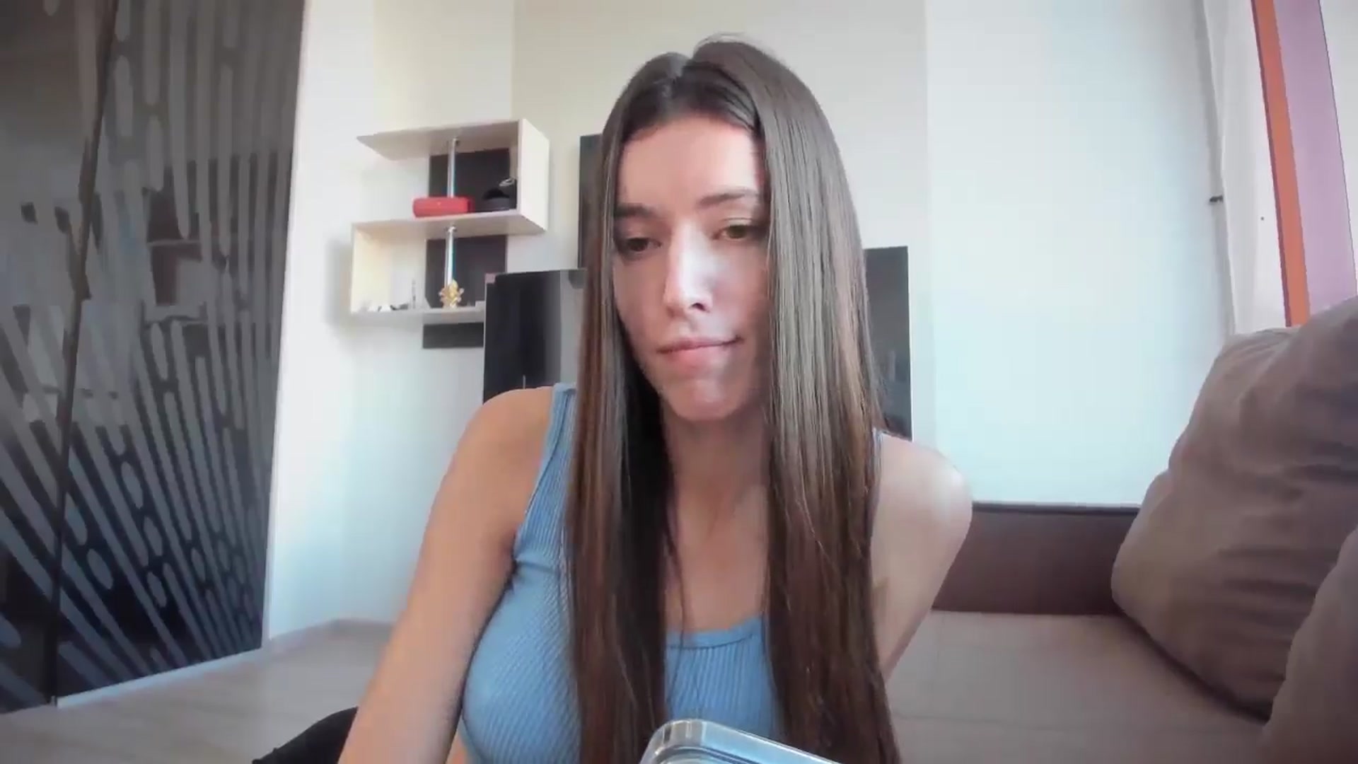 Gallery image thumbnail from laurensaenz's myfreecams stream on, 03/04/2026, 15:06 image 15 of 20