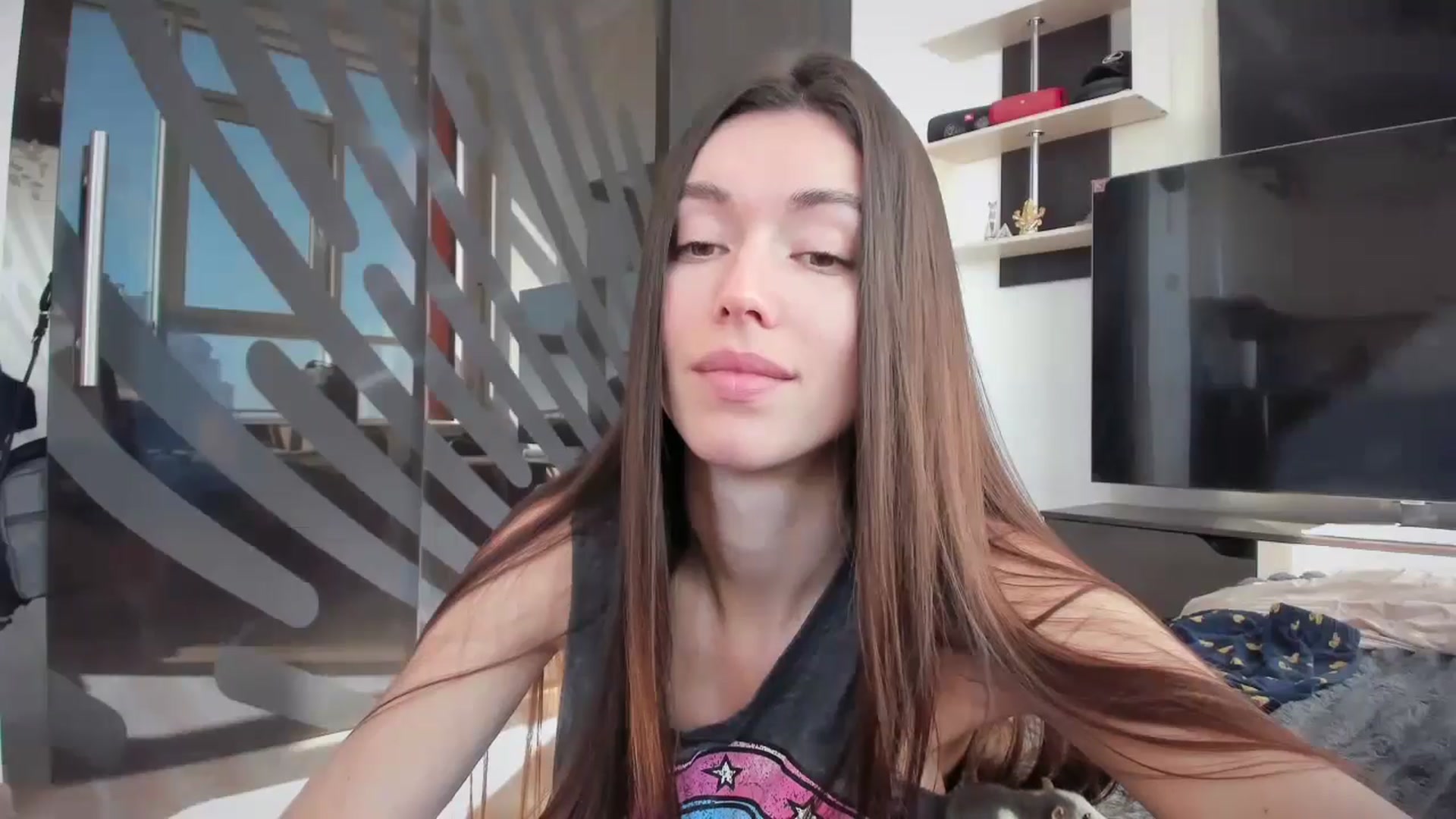 Gallery image thumbnail from laurensaenz's myfreecams stream on, 03/11/2026, 07:48 image 8 of 20