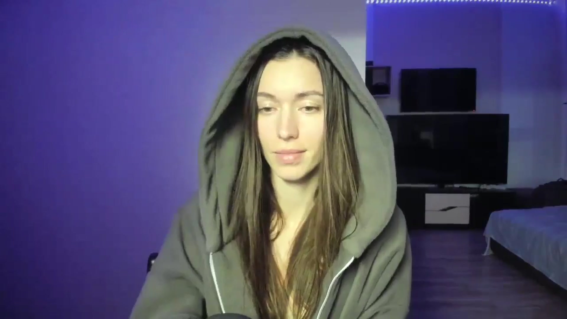 Gallery image thumbnail from laurensaenz's myfreecams stream on, 03/12/2026, 16:48 image 15 of 20