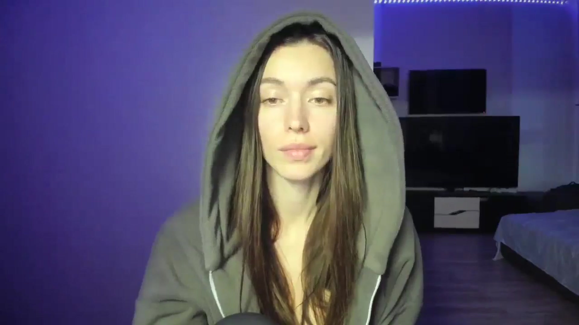 Gallery image thumbnail from laurensaenz's myfreecams stream on, 03/12/2026, 16:48 image 9 of 20