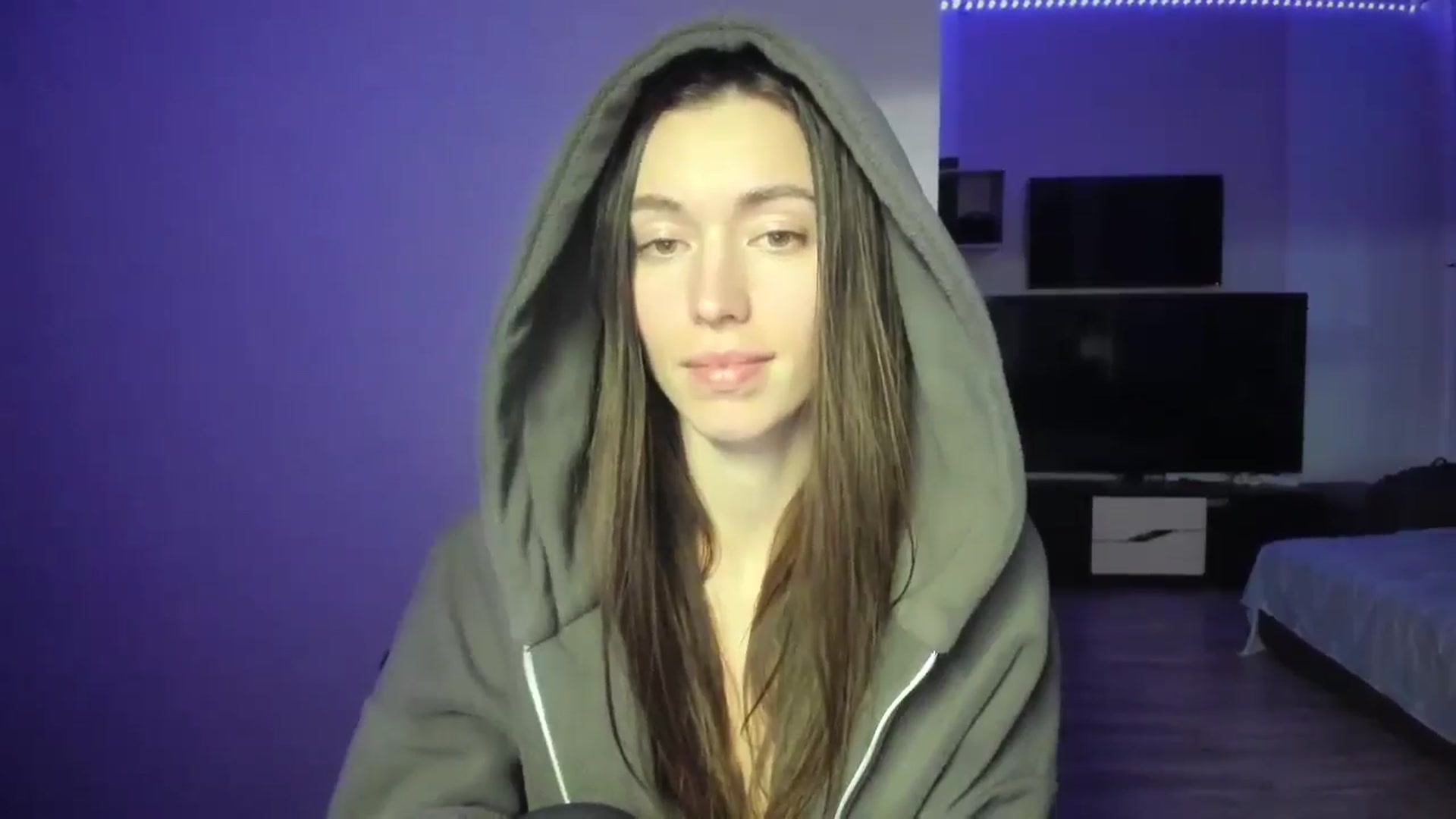 Gallery image thumbnail from laurensaenz's myfreecams stream on, 03/12/2026, 16:48 image 7 of 20