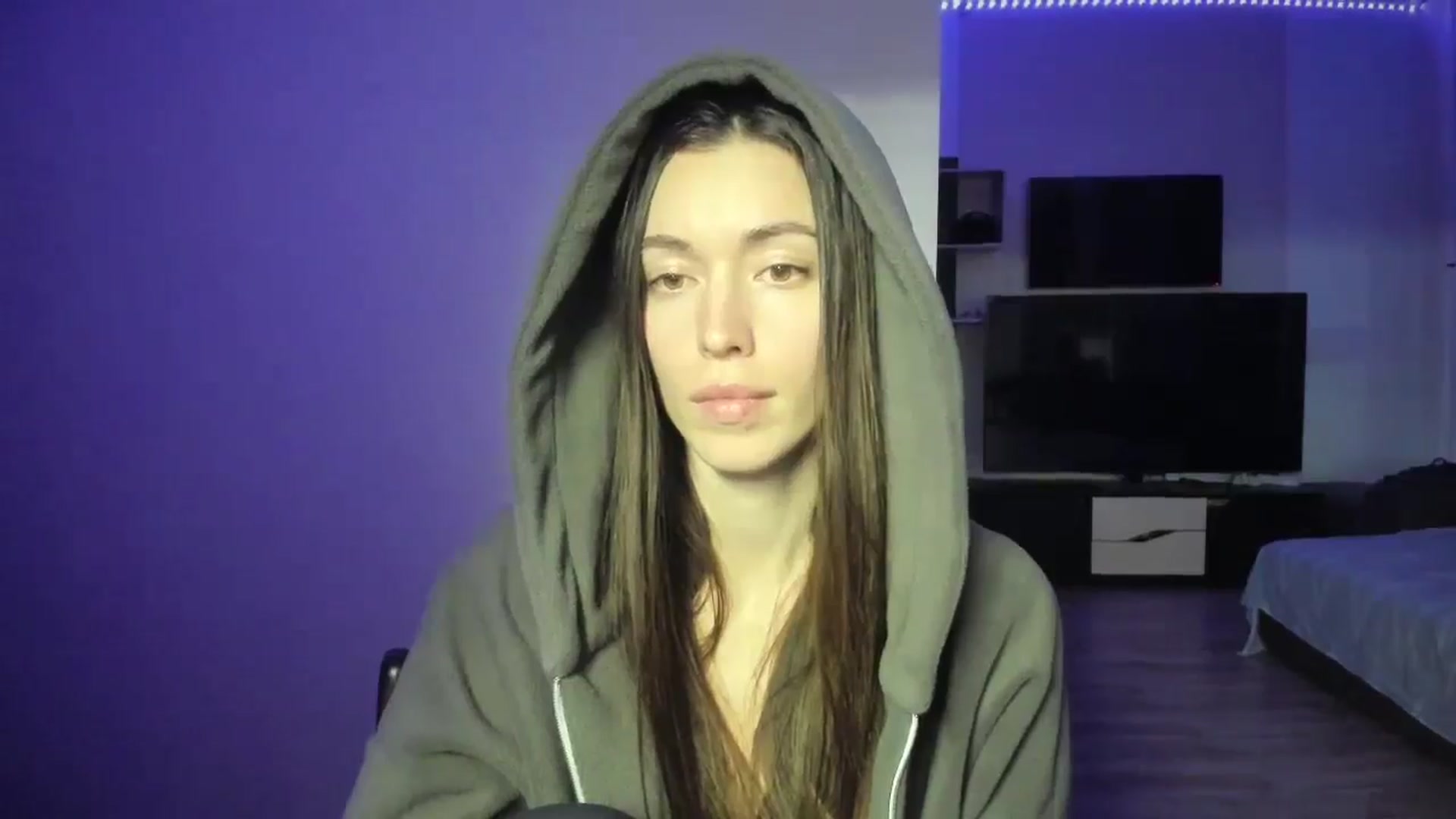 Gallery image thumbnail from laurensaenz's myfreecams stream on, 03/12/2026, 16:48 image 18 of 20