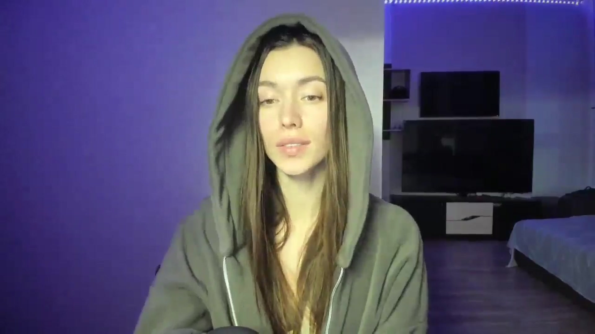 Gallery image thumbnail from laurensaenz's myfreecams stream on, 03/12/2026, 16:48 image 16 of 20