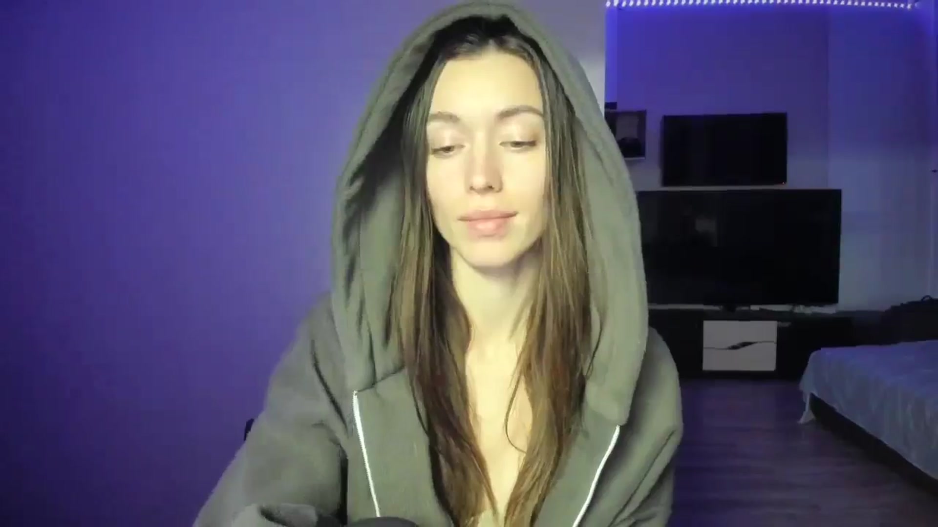 Gallery image thumbnail from laurensaenz's myfreecams stream on, 03/12/2026, 16:48 image 5 of 20