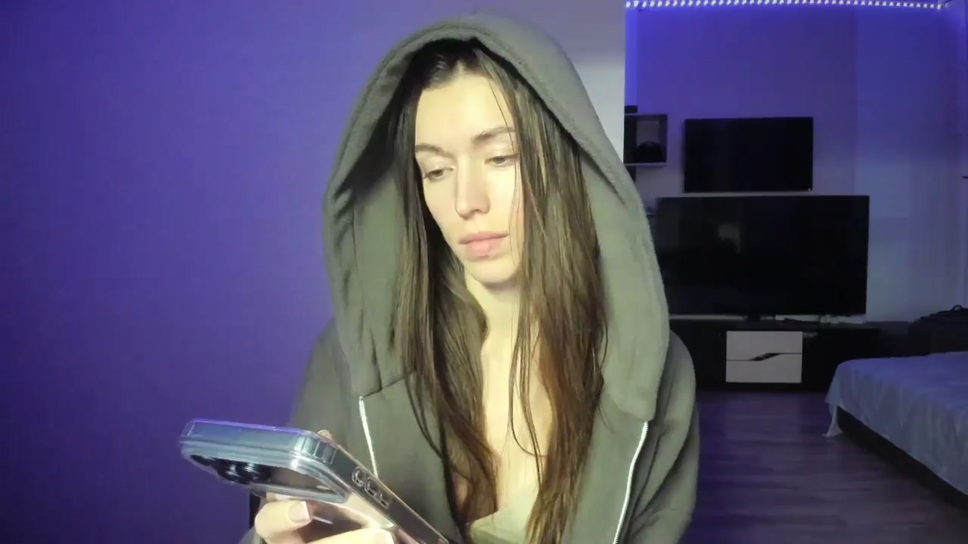 Gallery image thumbnail from laurensaenz's myfreecams stream on, 03/12/2026, 16:48 image 3 of 20