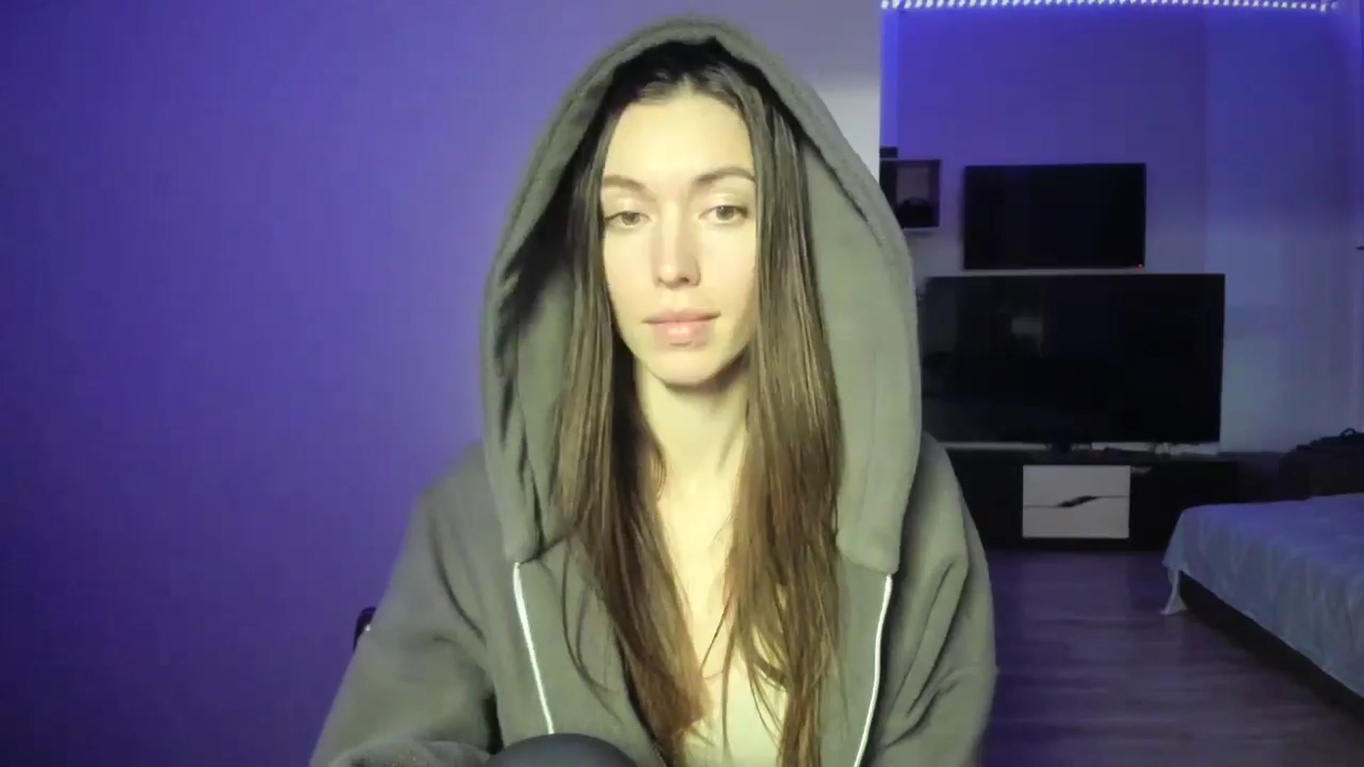 Gallery image thumbnail from laurensaenz's myfreecams stream on, 03/12/2026, 16:48 image 8 of 20