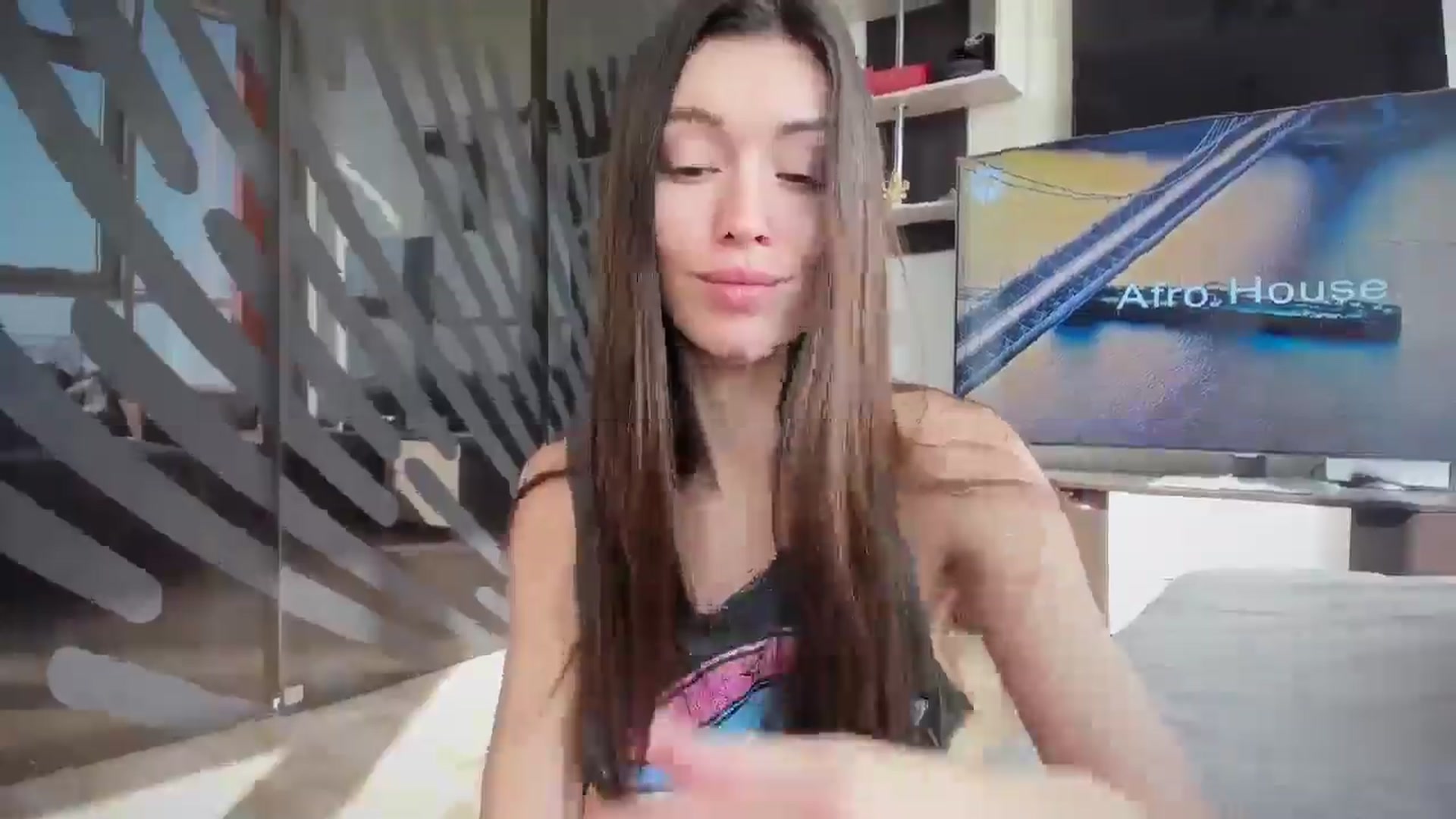 Gallery image thumbnail from laurensaenz's myfreecams stream on, 03/16/2026, 08:14 image 4 of 20