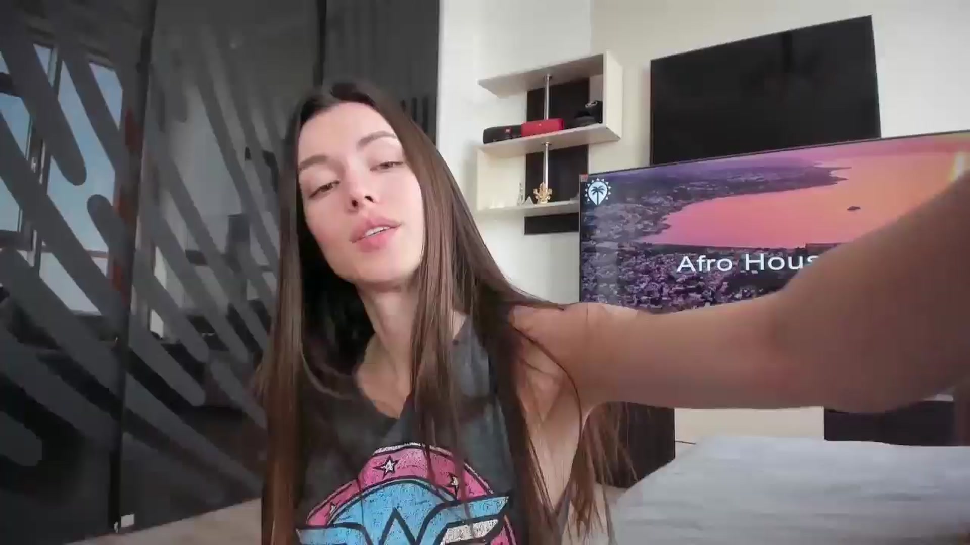 Gallery image thumbnail from laurensaenz's myfreecams stream on, 03/16/2026, 08:14 image 20 of 20